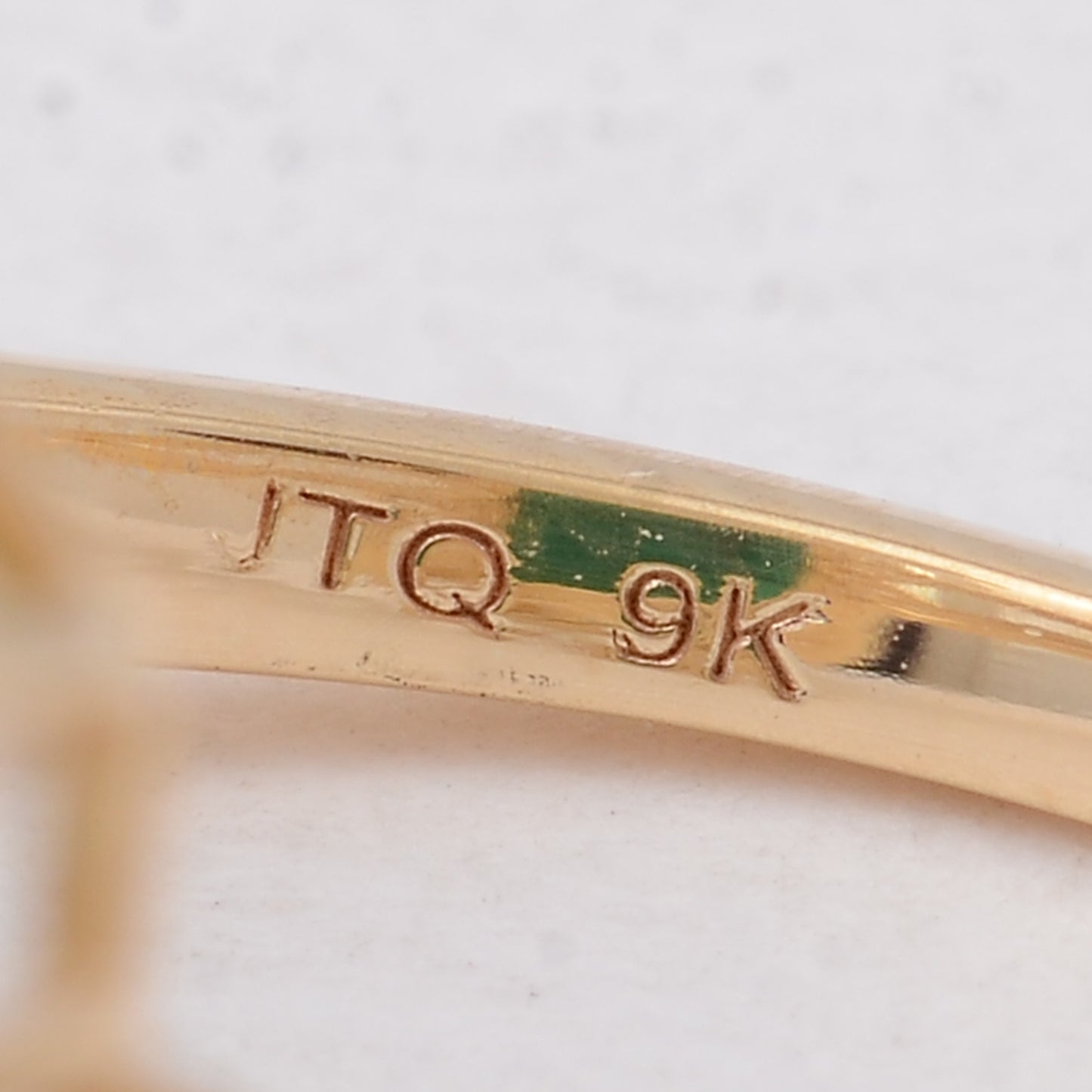 3.87 Ct Octagon Emerald 9K Gold Ring