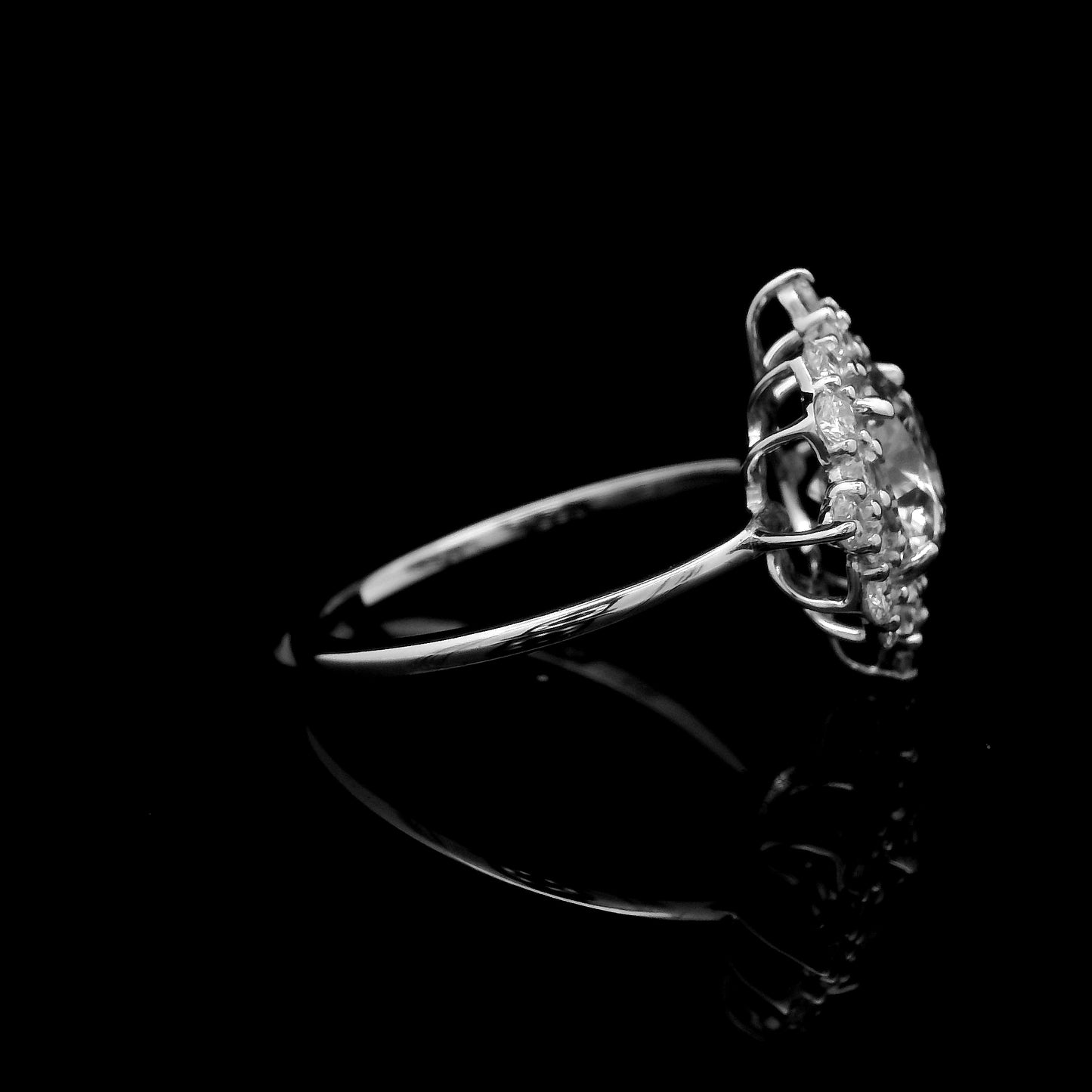 2.05 Carats Lab Grown Diamond 14K Gold Ring