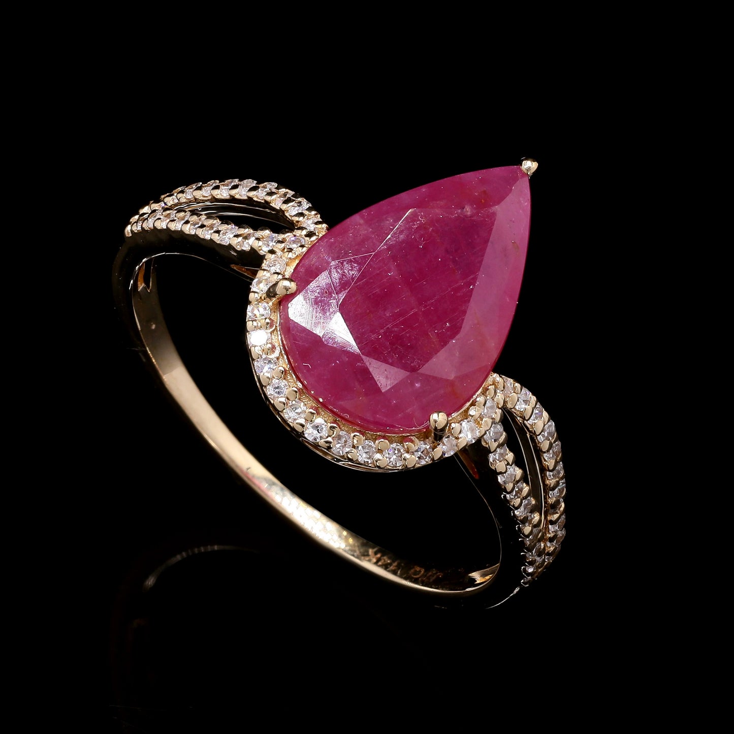 3.02 Ct Pear Mixed Cut Natural Ruby 14K Gold Ring