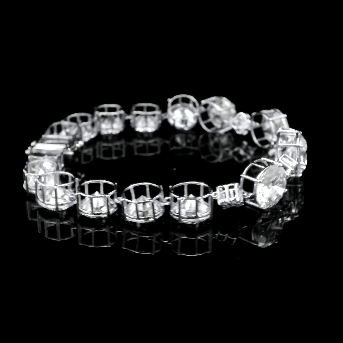 35.91 Ct Round Lab Grown Diamond 14K Gold Bracelet