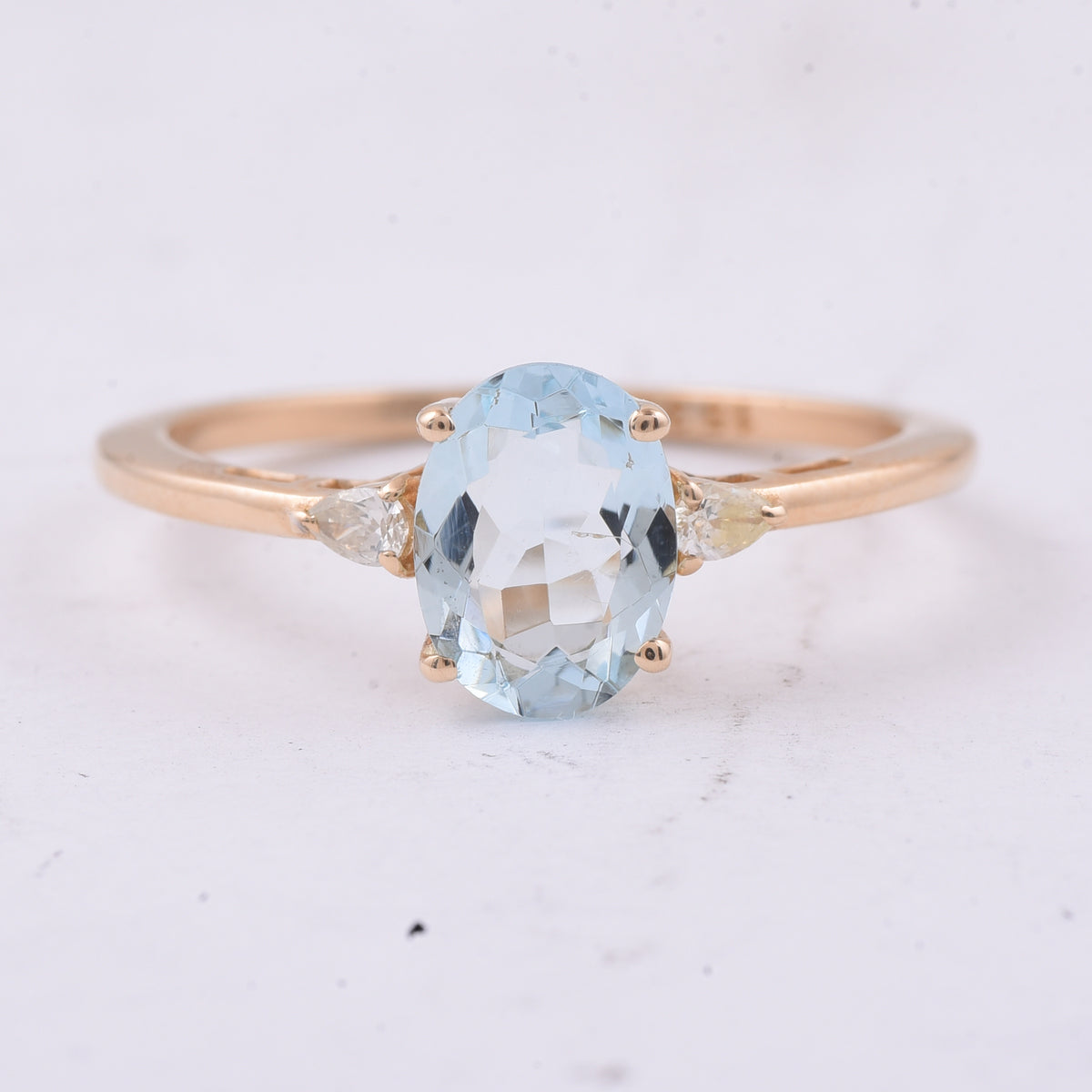 1.10 Ct Oval Natural Aquamarine 14K Gold Ring