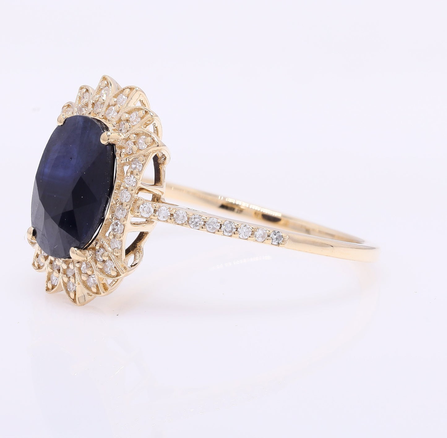 2.25 Ct Oval Mixed Cut Natural Sapphire 14K Gold Ring