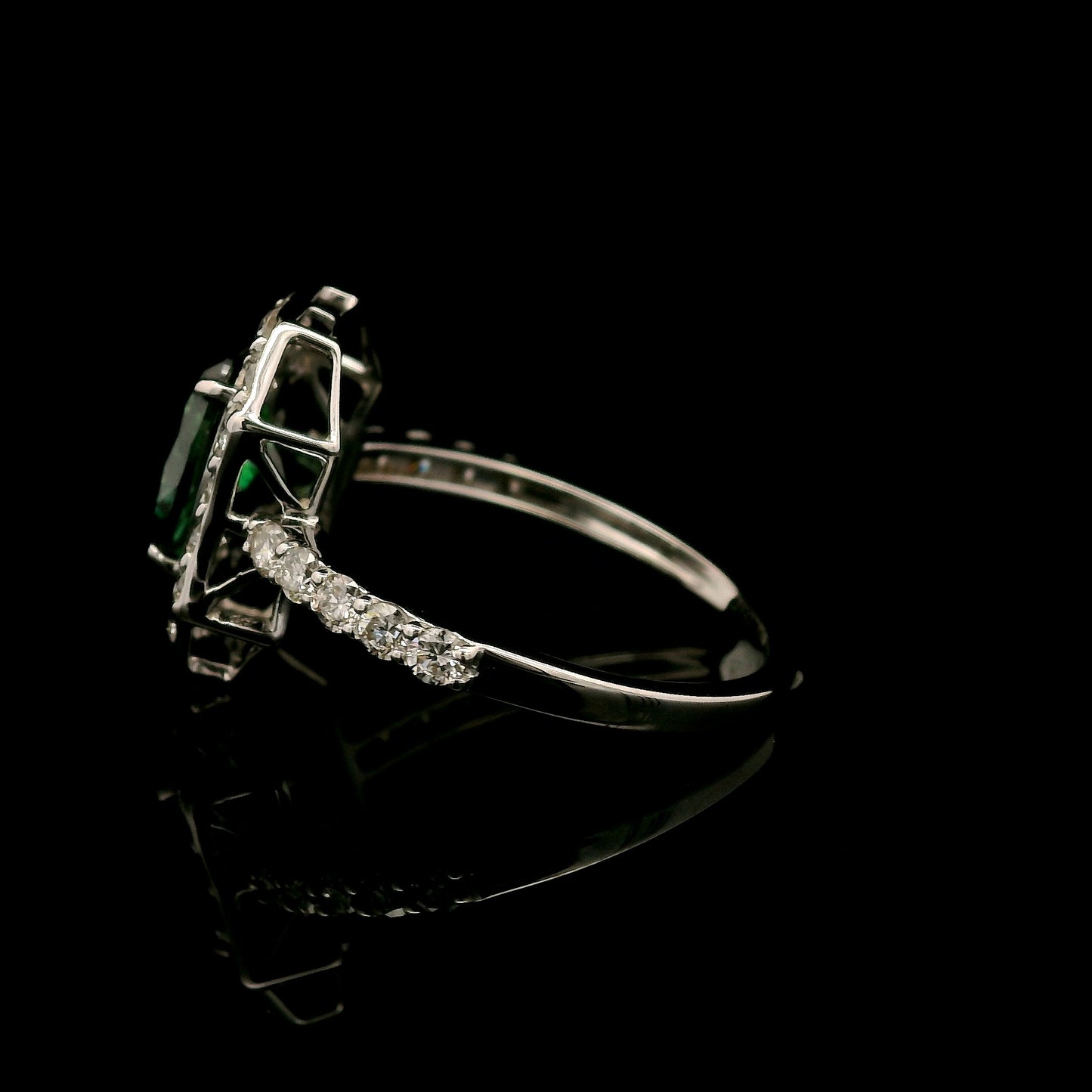 2.24 Carats Green Lab Grown Diamond 14K Gold Ring