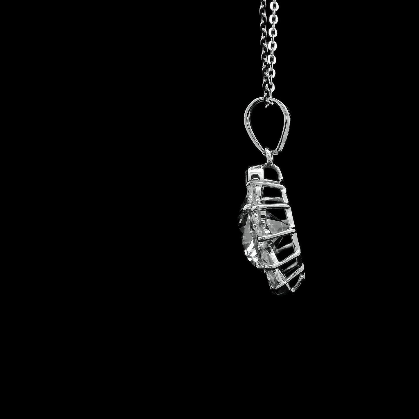 2.31 Carats Lab Grown Diamond 14K Gold Pendant