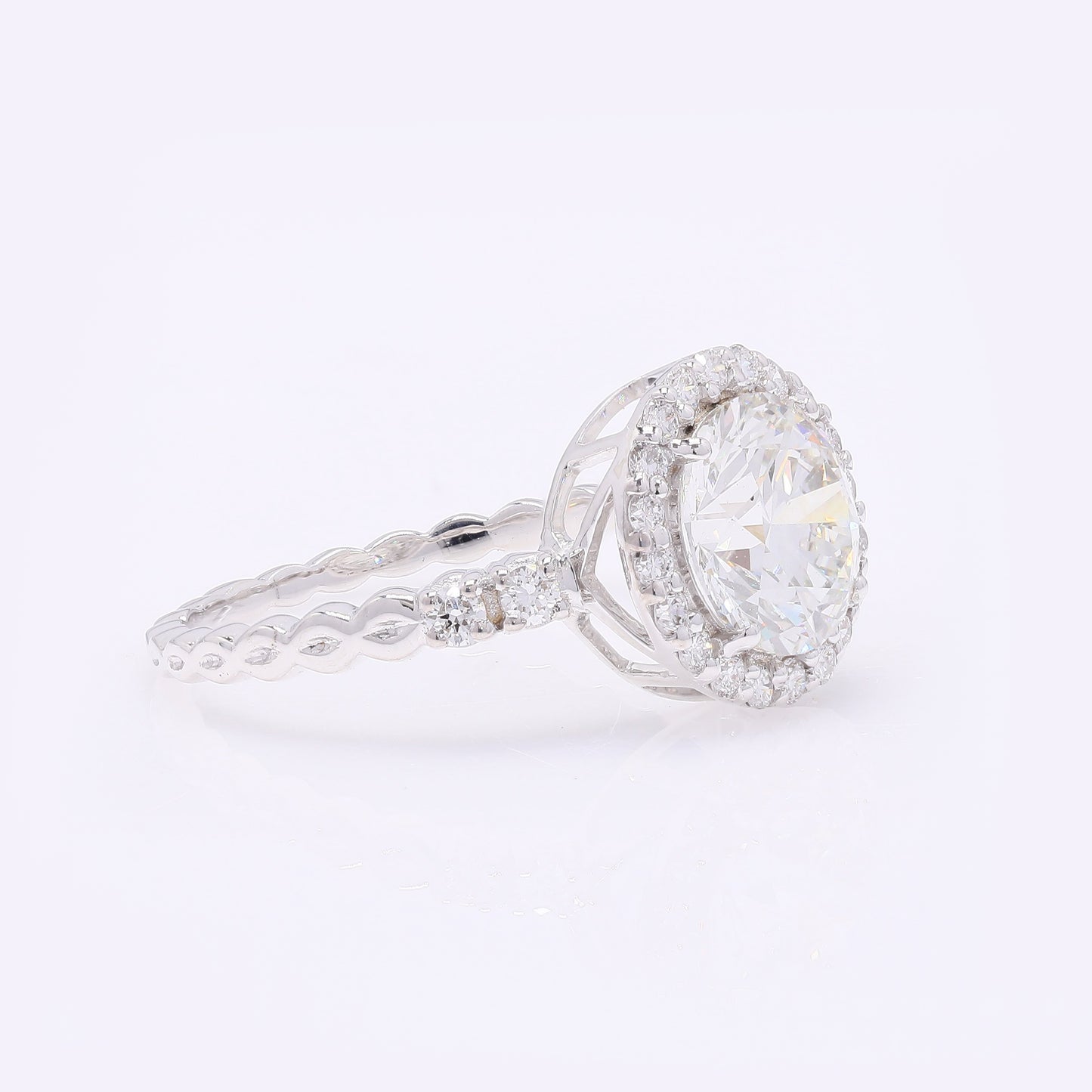 2.37 Carats Lab Grown Diamond 14K Gold Ring