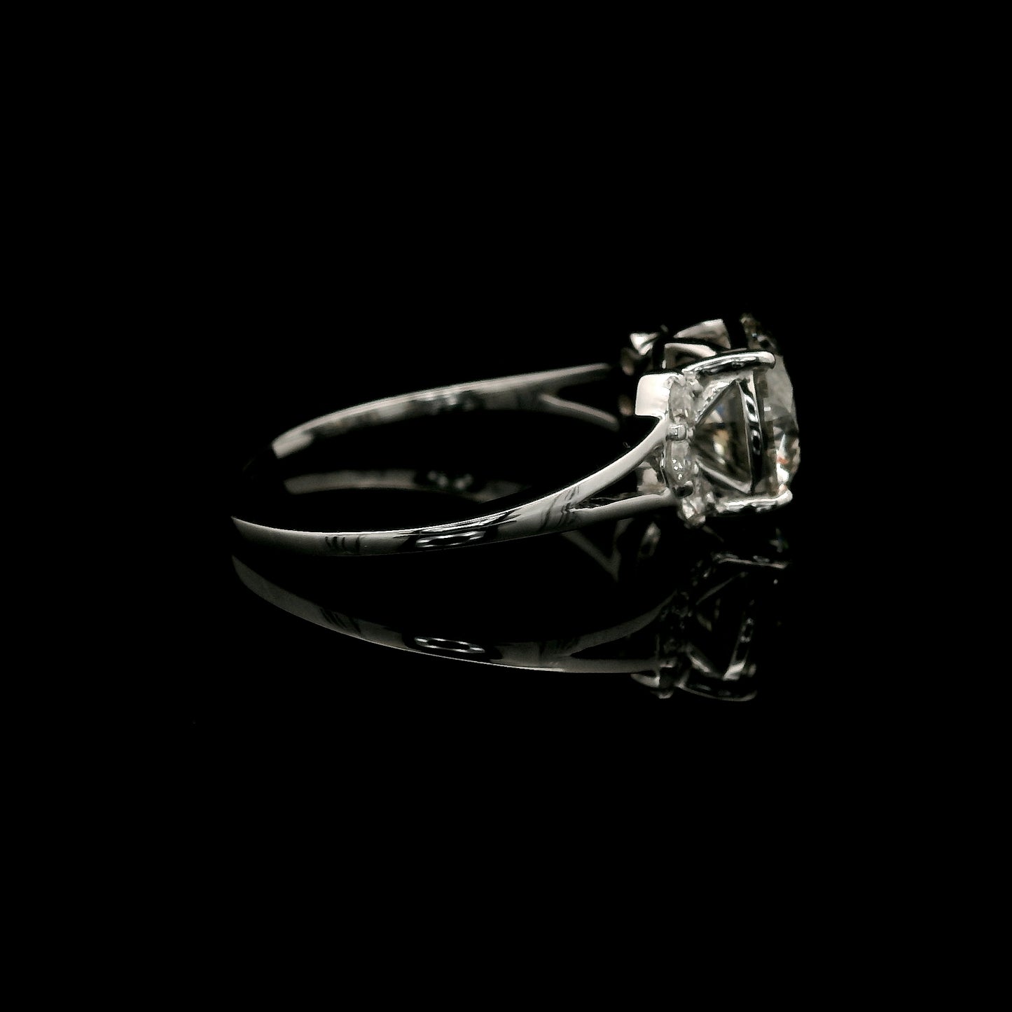 2.19 Carats Lab Grown Diamond 14K Gold Ring