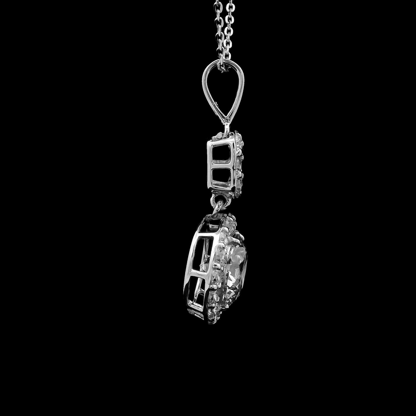 2.27 Carats Lab Grown Diamond 14K Gold Pendant