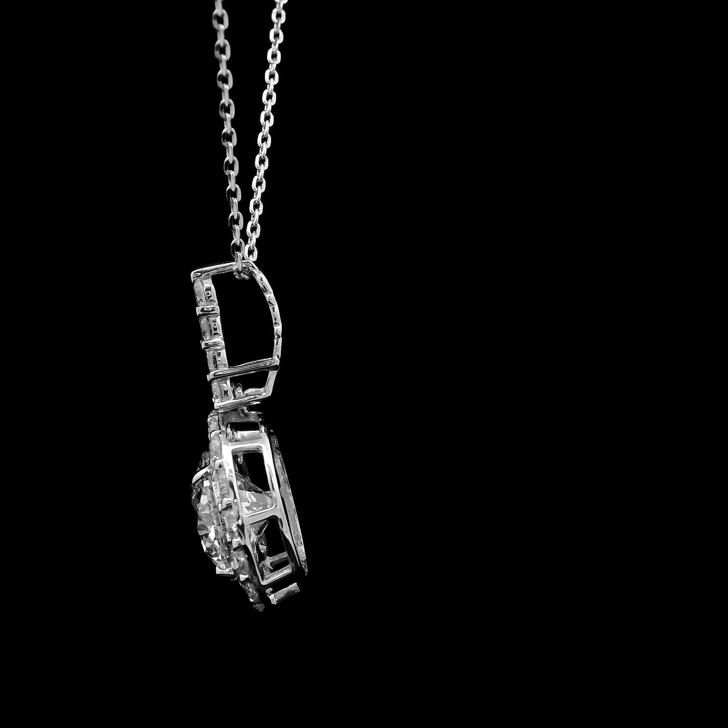 2.19 Carats Lab Grown Diamond 14K Gold Pendant