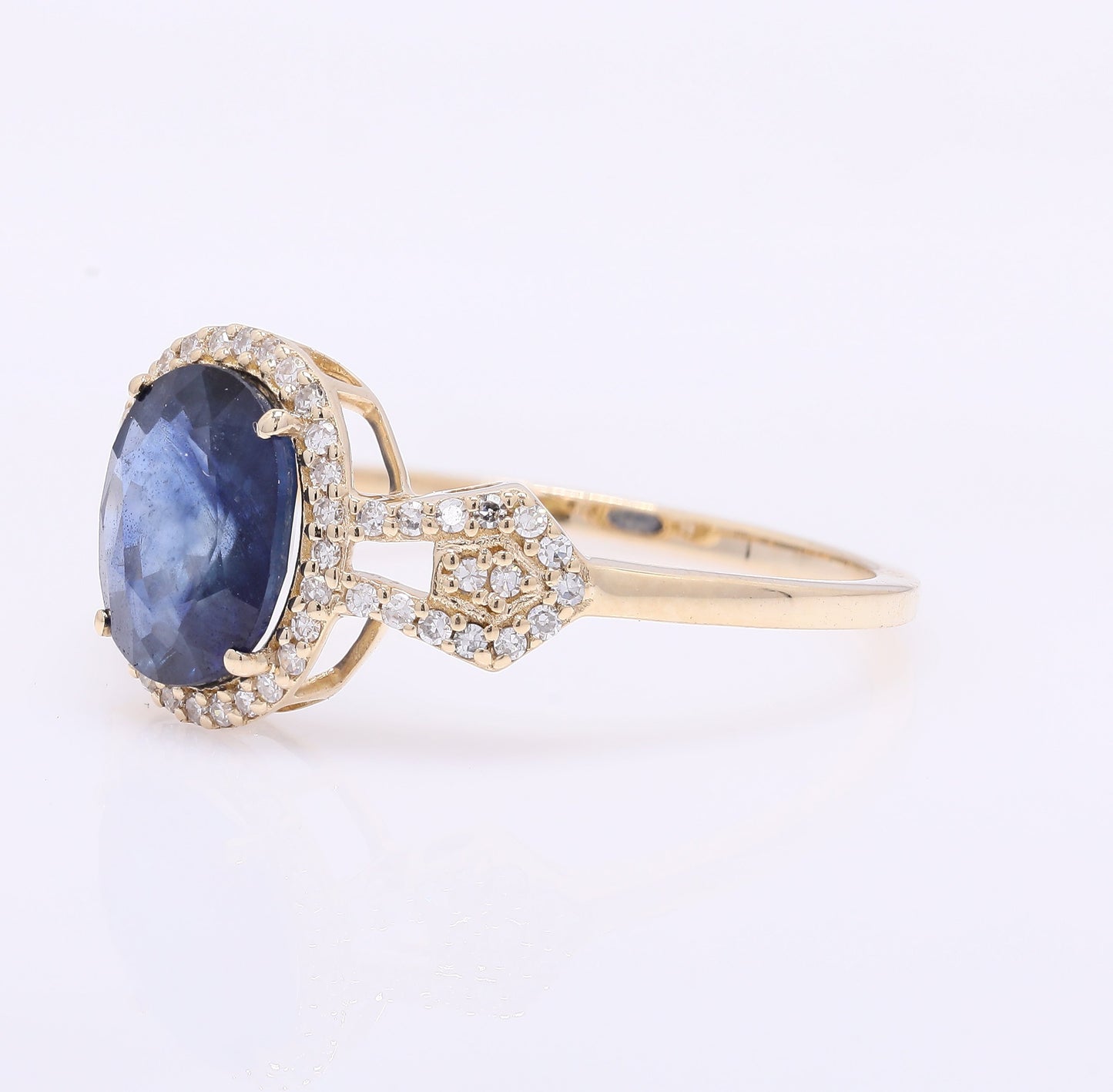 2.01 Ct Oval Mixed Cut Natural Sapphire 14K Gold Ring