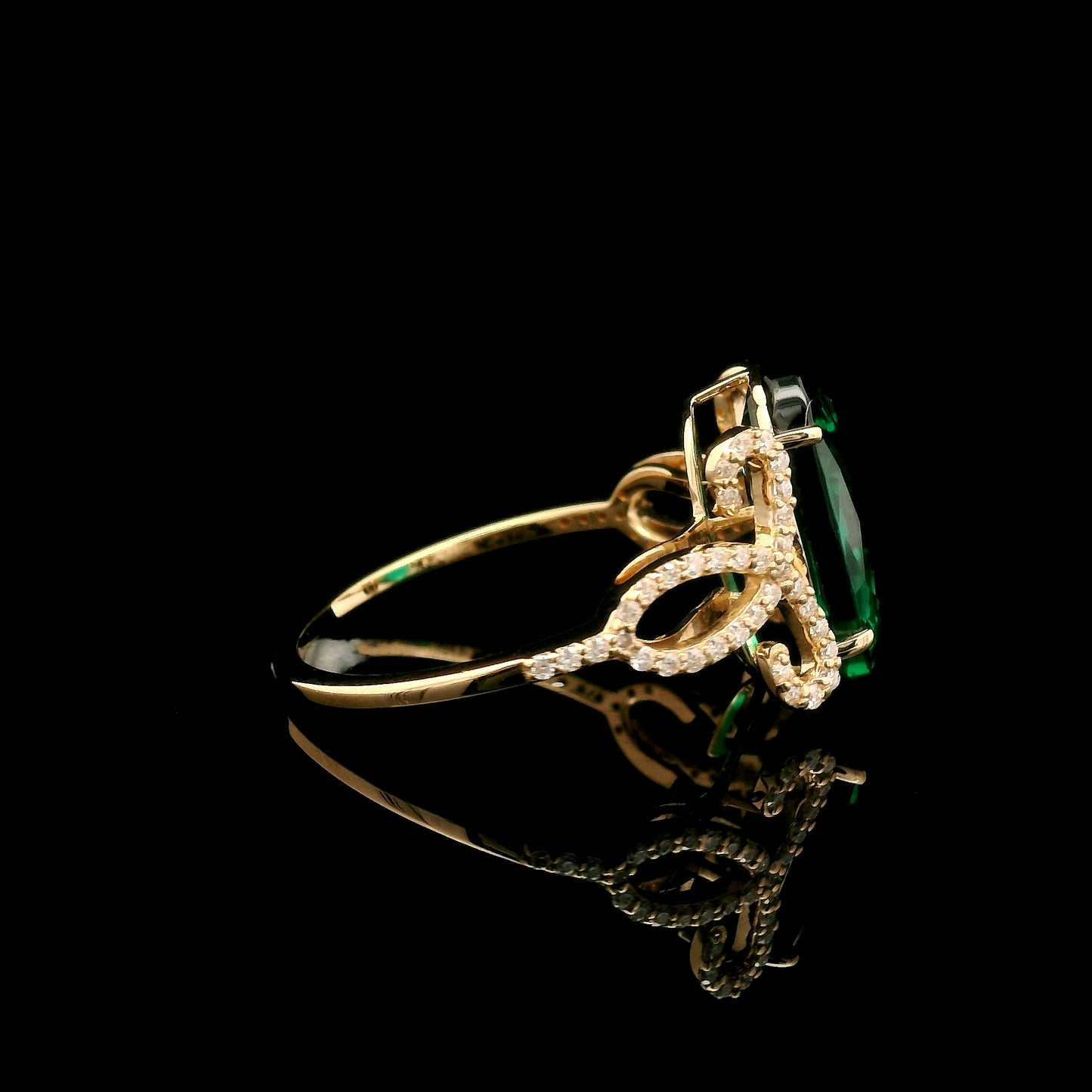 3.49 Ct Oval Mixed Cut Lab Grown Emerald 14K Gold Ring