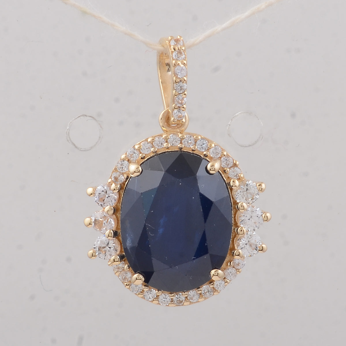 4.31 Ct Oval Sapphire 9K Gold Pendant