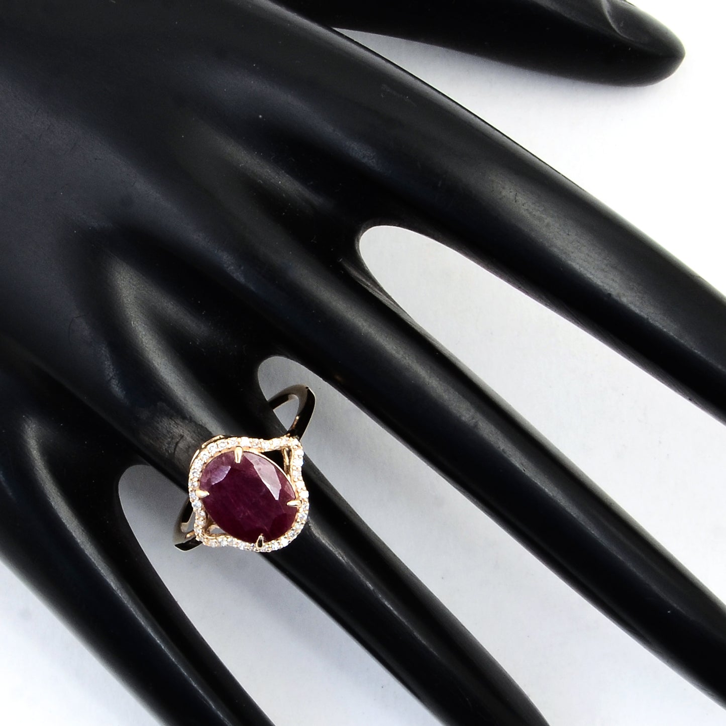 2.90 Ct Oval Mixed Cut Natural Corundum Ruby 14K Gold Ring