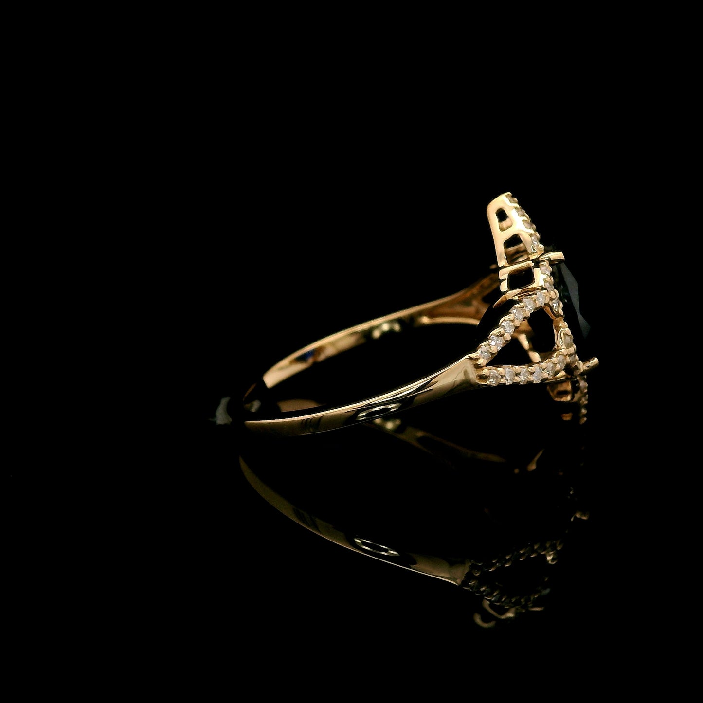 2.27 Ct Oval Mixed Cut Lab Grown Sapphire 14K Gold Ring