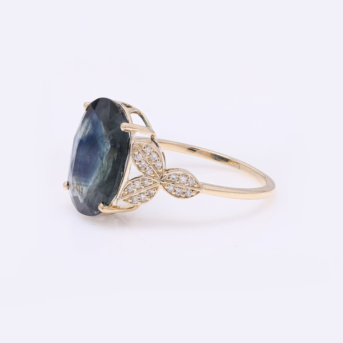 6.14 Ct Oval Mixed Cut Natural Corundum Sapphire 14K Gold Ring