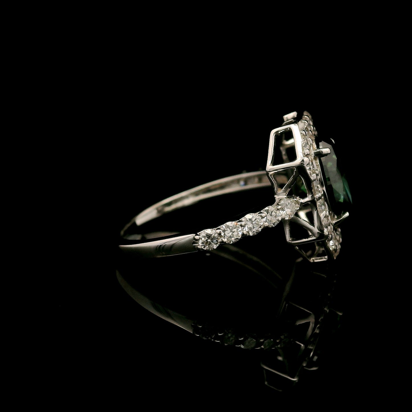 2.24 Carats Green Lab Grown Diamond 14K Gold Ring