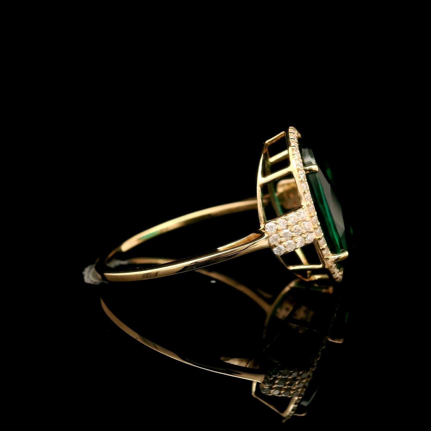 3.60 Ct Oval Mixed Cut Lab Grown Emerald 14K Gold Ring