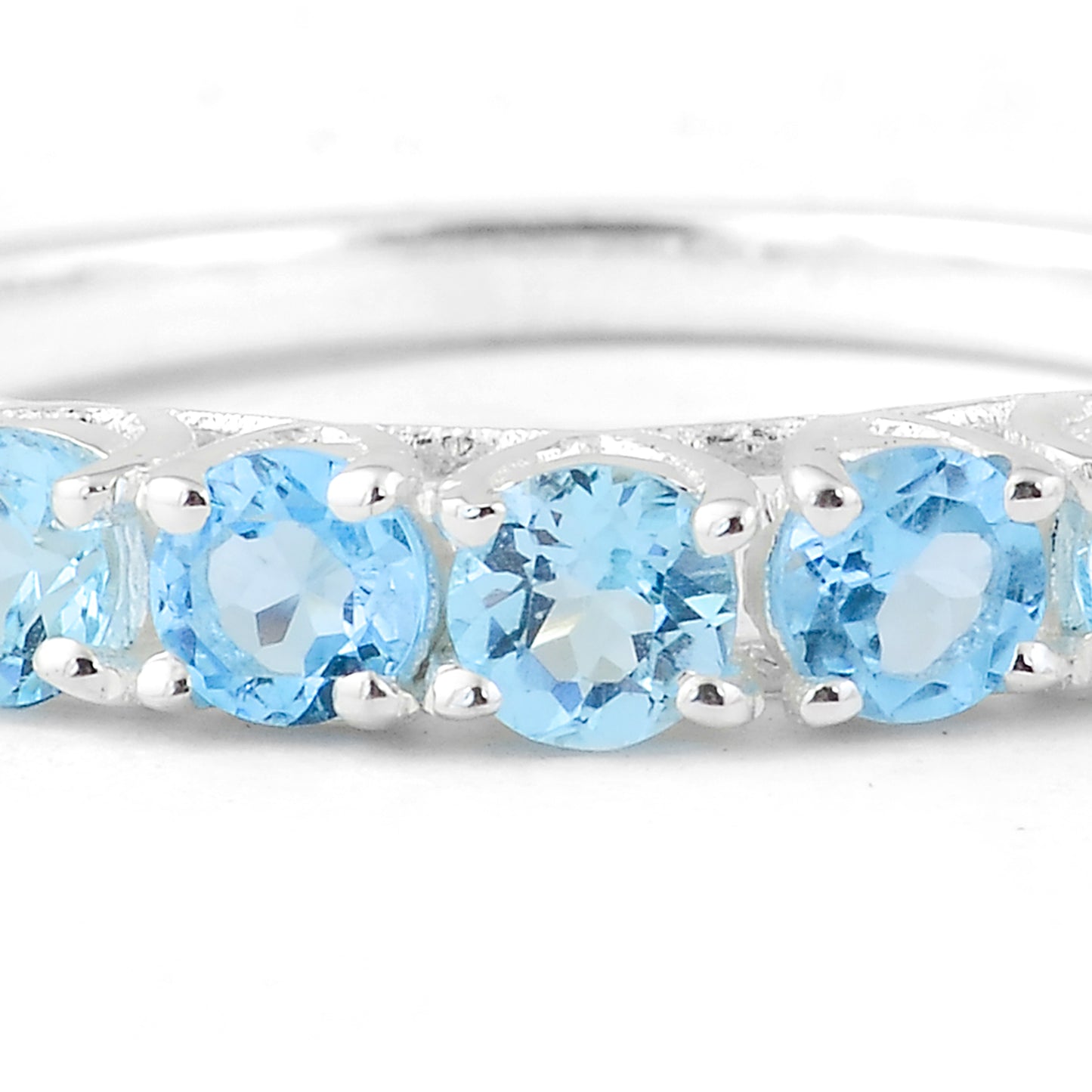 0.86 Ct Round Sky Blue Topaz 925 Sterling Silver Ring