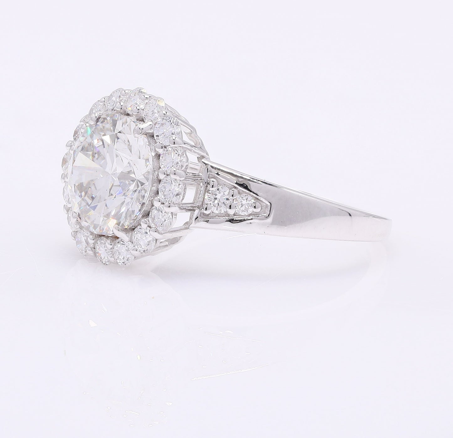 2.57 Carats Lab Grown Diamond 14K Gold Ring
