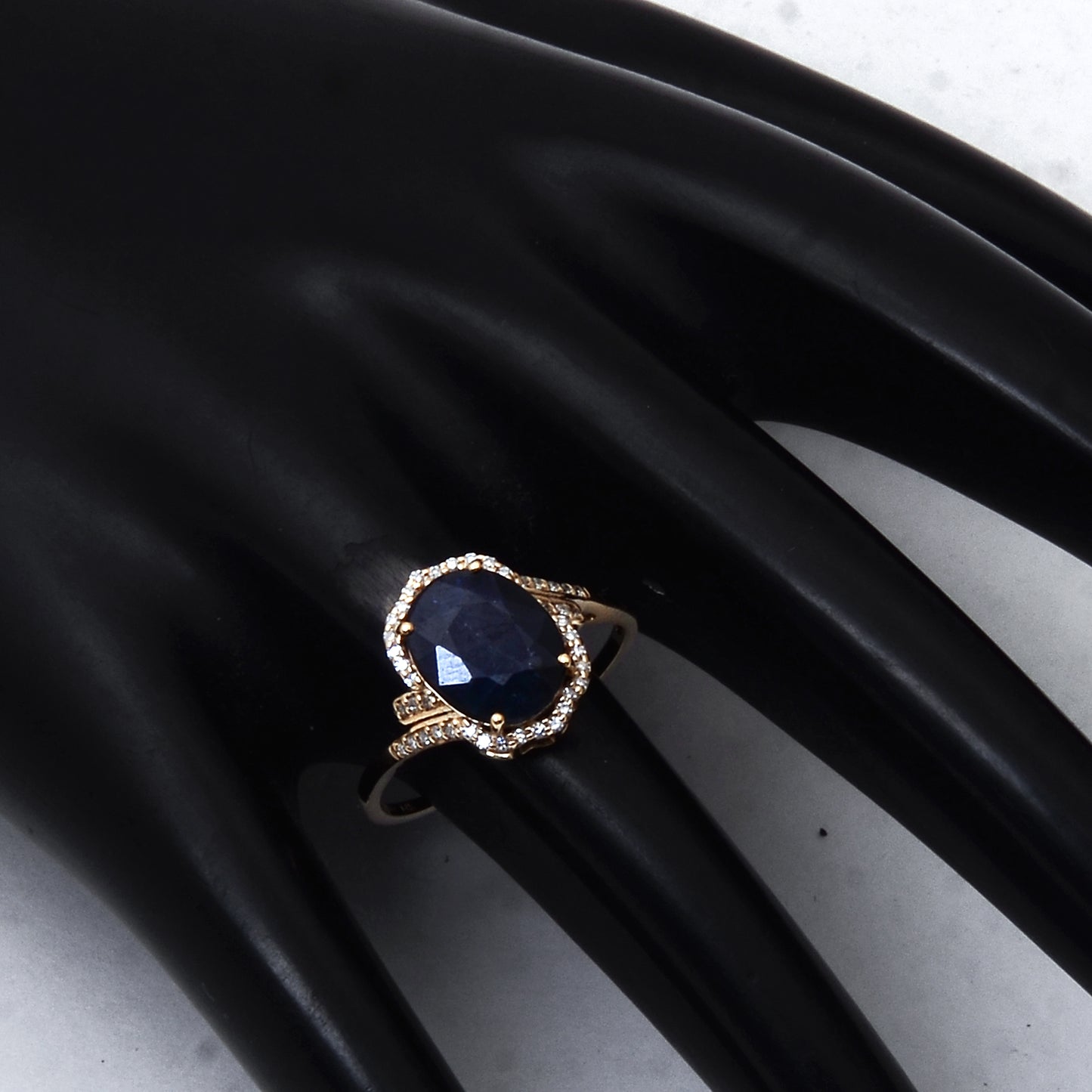 3.49 Ct Oval Mixed Cut Natural Sapphire 14K Gold Ring