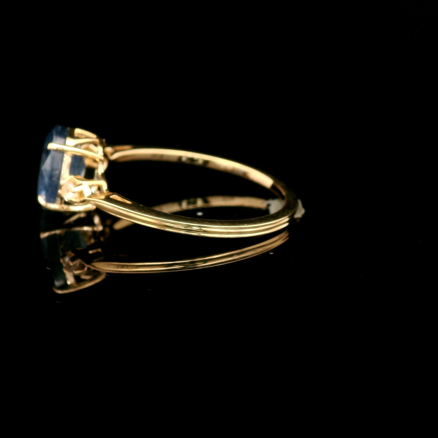 2.27 Ct Oval Mixed Cut Natural Corundum Sapphire 14K Gold Ring