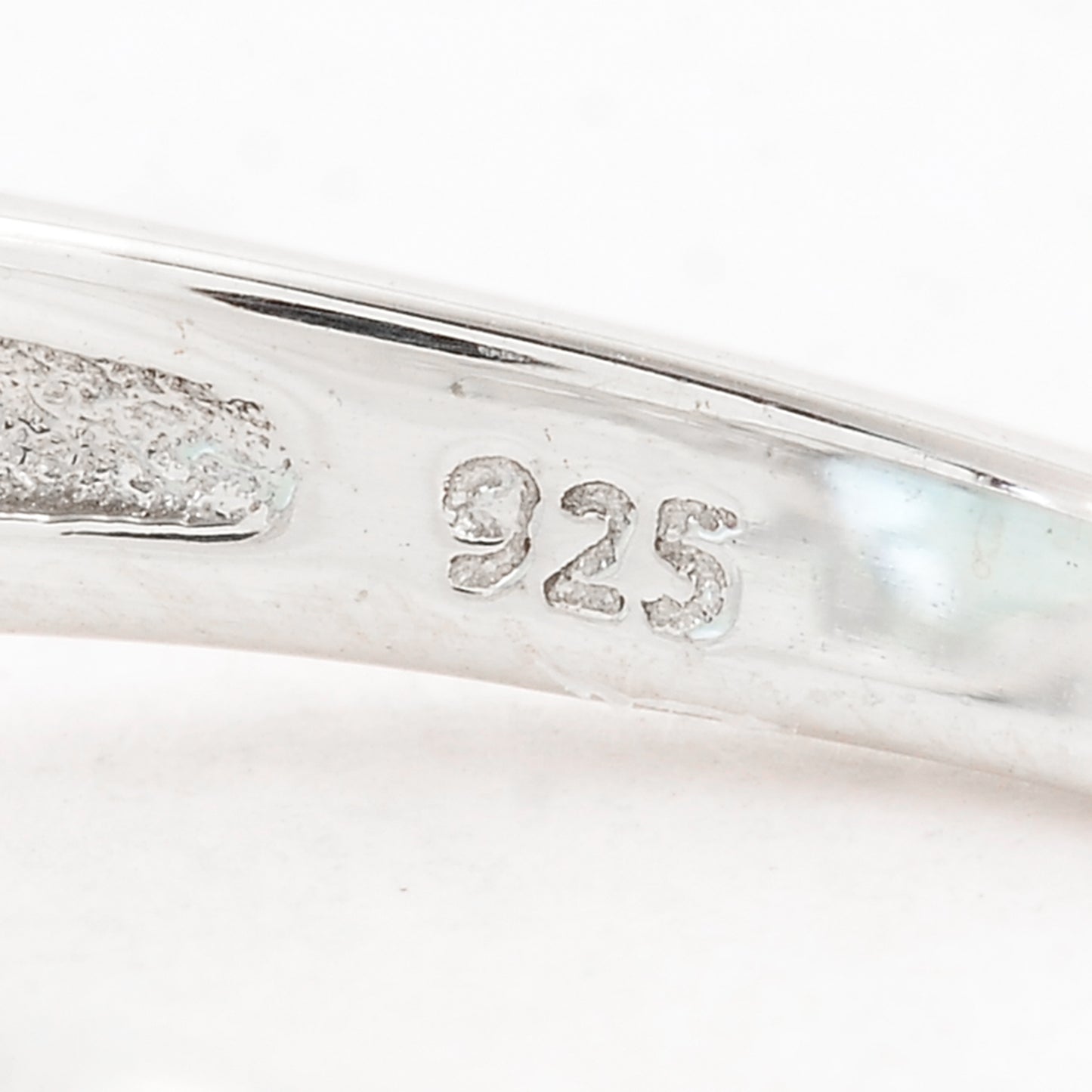 6.34 Ct Oval Swiss Blue Topaz 925 Sterling Silver Ring