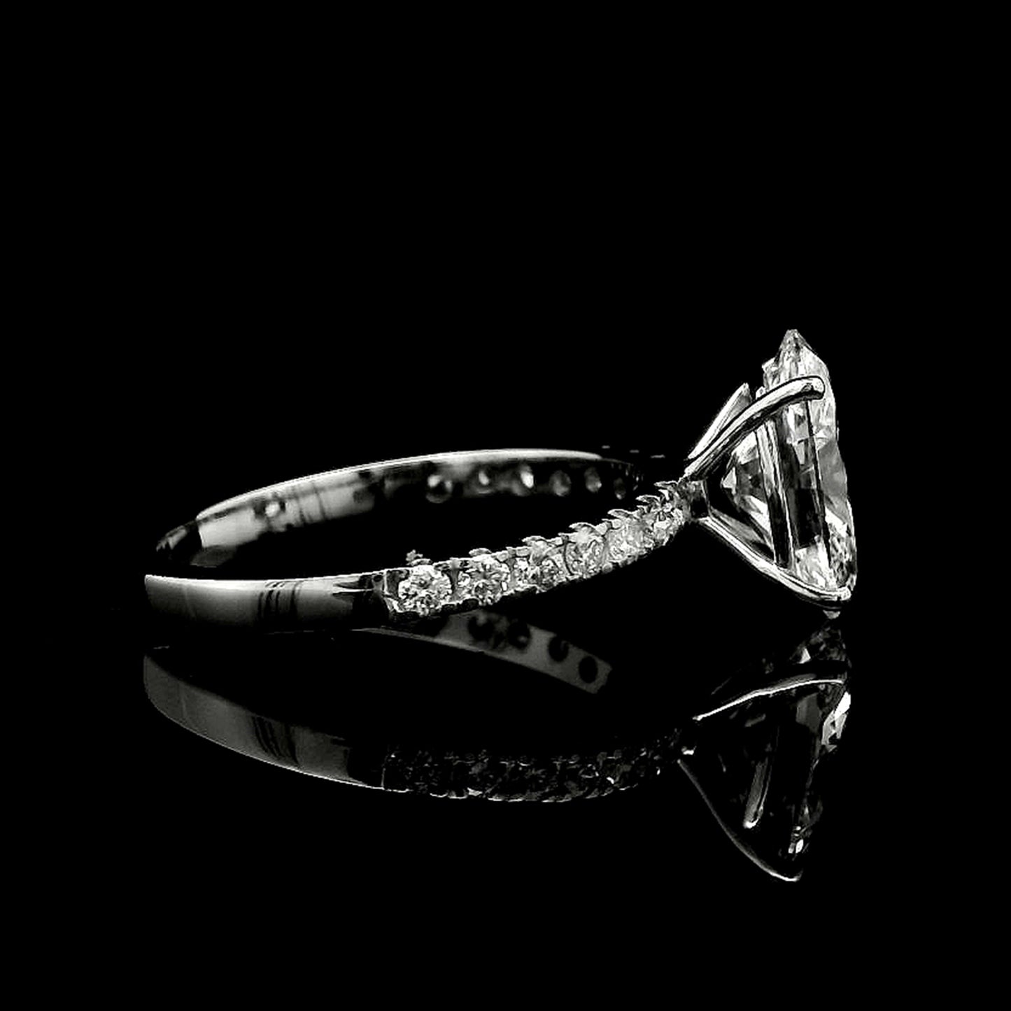 2.36 Carats Lab Grown Diamond 950 Platinum Ring