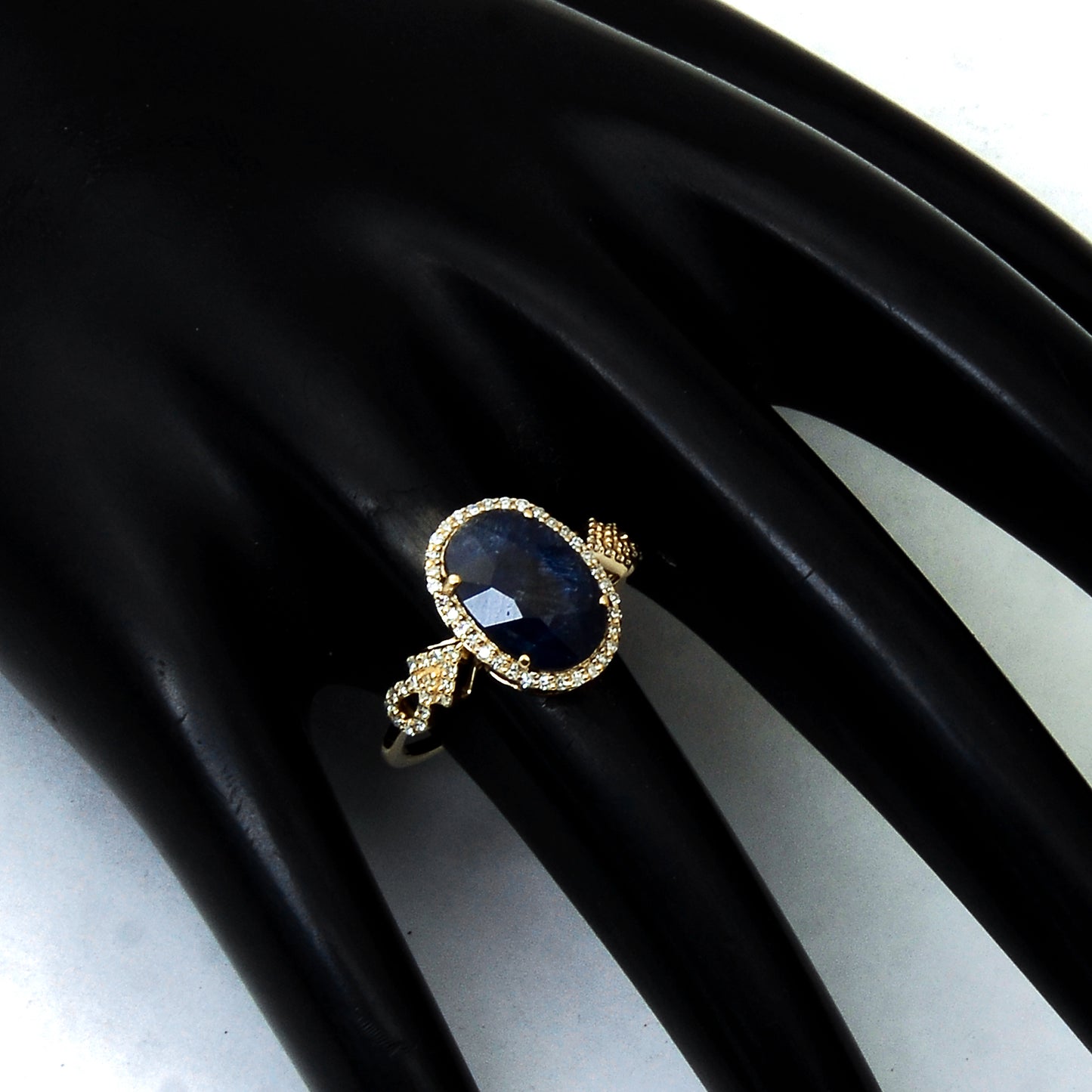 3.46 Ct Oval Mixed Cut Natural Sapphire 14K Gold Ring