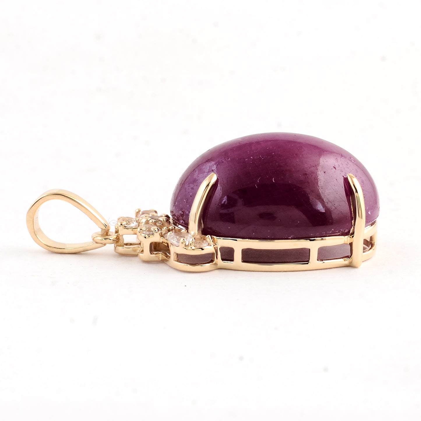 14.38 Ct Oval Ruby 14K Gold Pendant