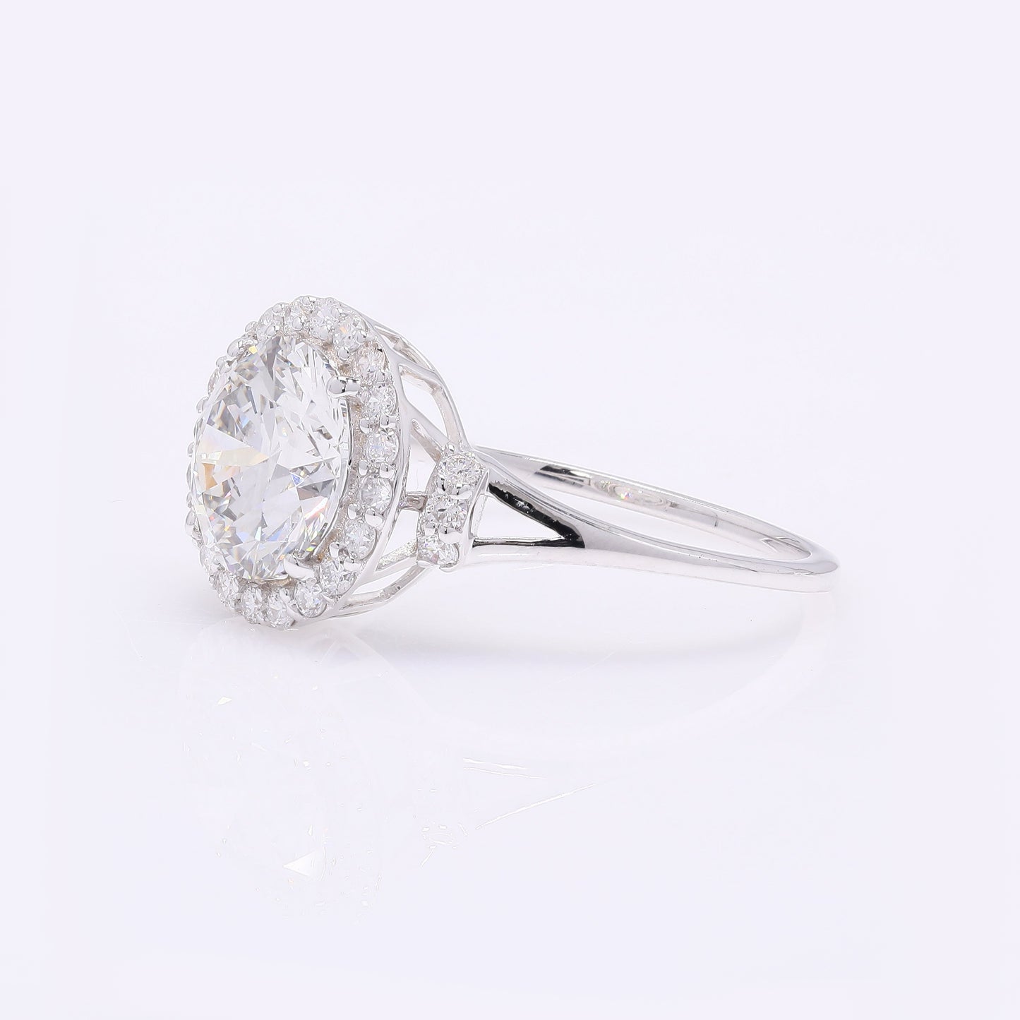 2.40 Carats Lab Grown Diamond 14K Gold Ring