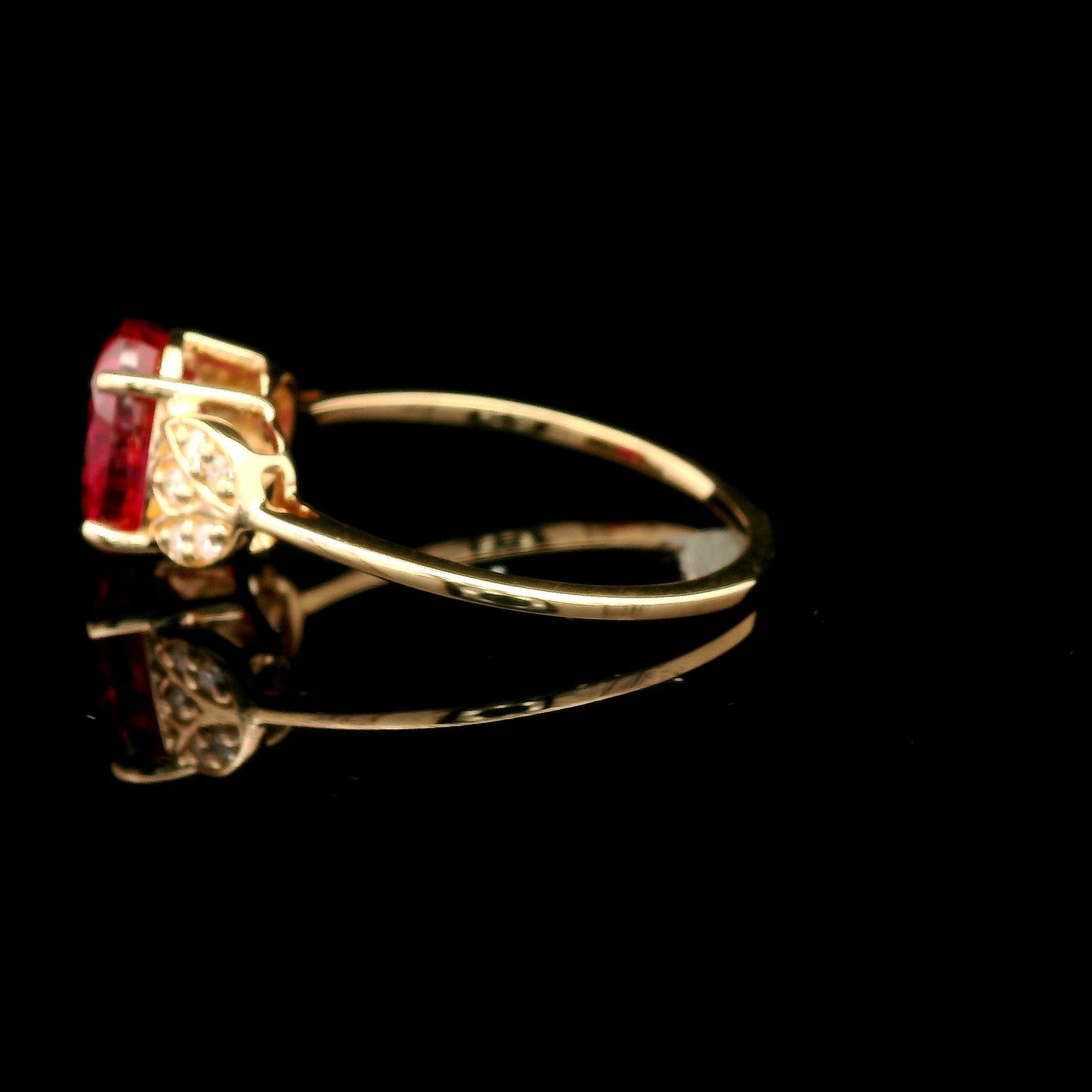 2.28 Ct Oval Mixed Cut Lab Grown Ruby 14K Gold Ring