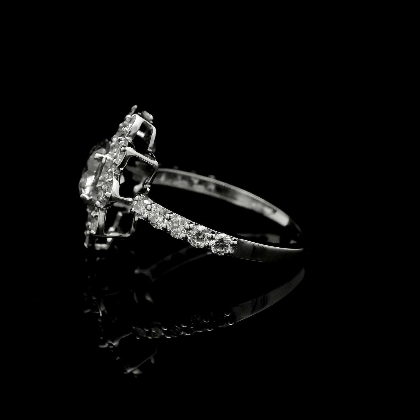 2.06 Carats Lab Grown Diamond 14K Gold Ring
