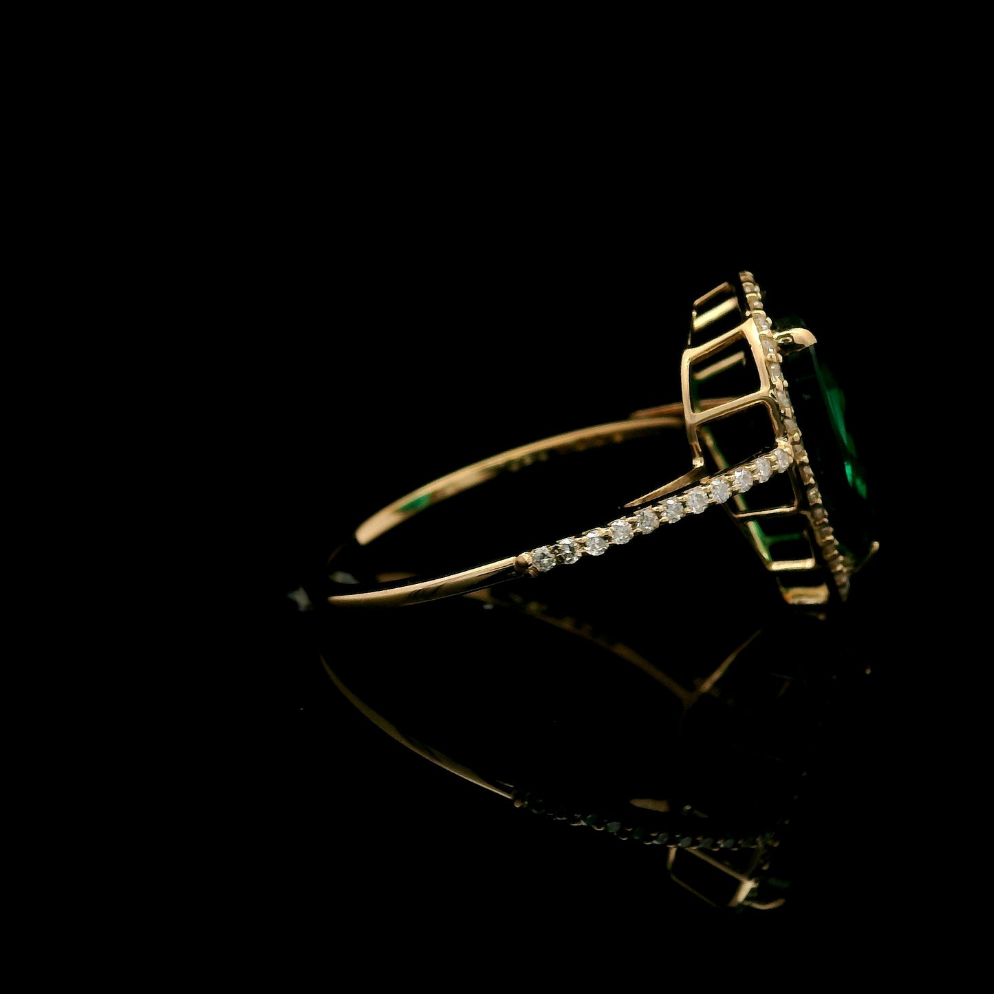 2.99 Ct Pear Mixed Cut Lab Grown Emerald 14K Gold Ring