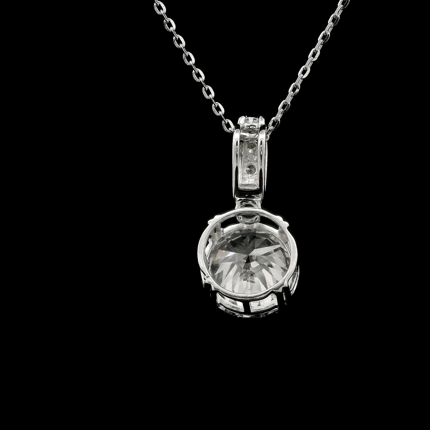 2.24 Carats Lab Grown Diamond 14K Gold Pendant