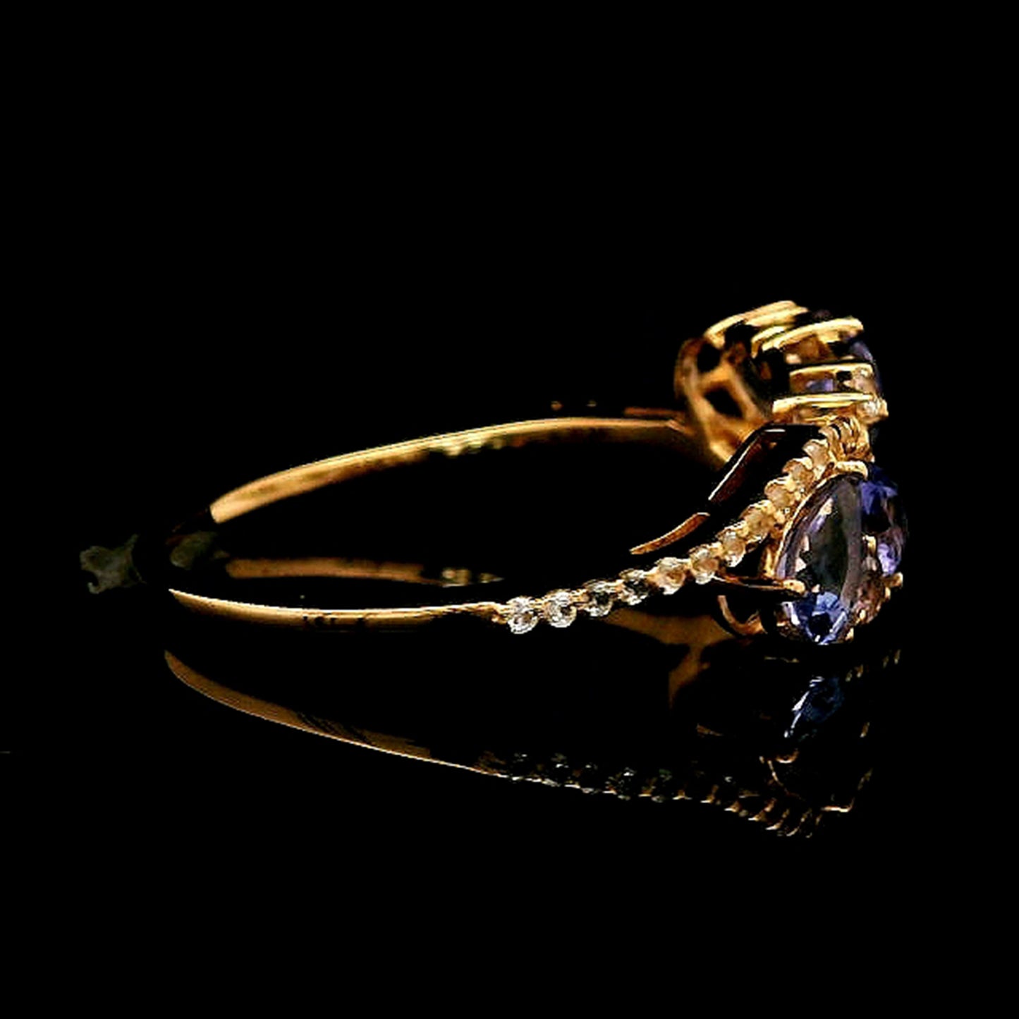 1.00 Ct Pear Tanzanite 14K Gold Ring