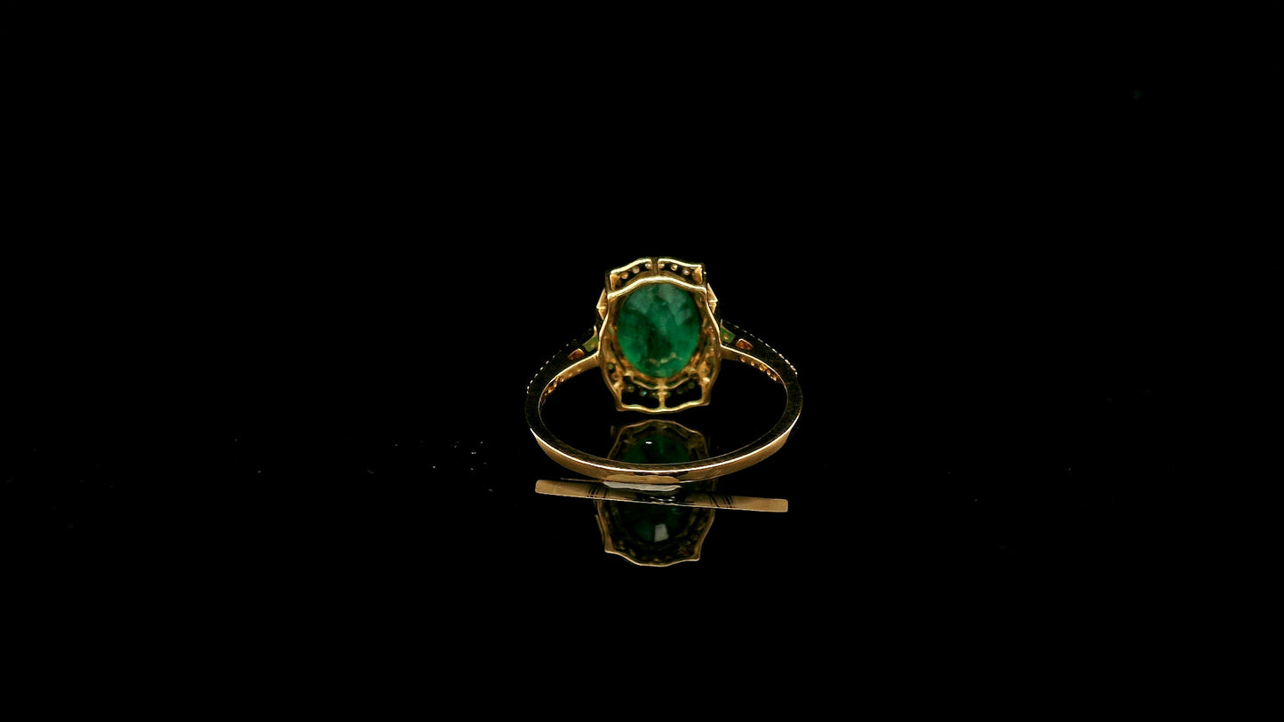 2.48 Ct Oval Natural Emerald 14K Gold Ring