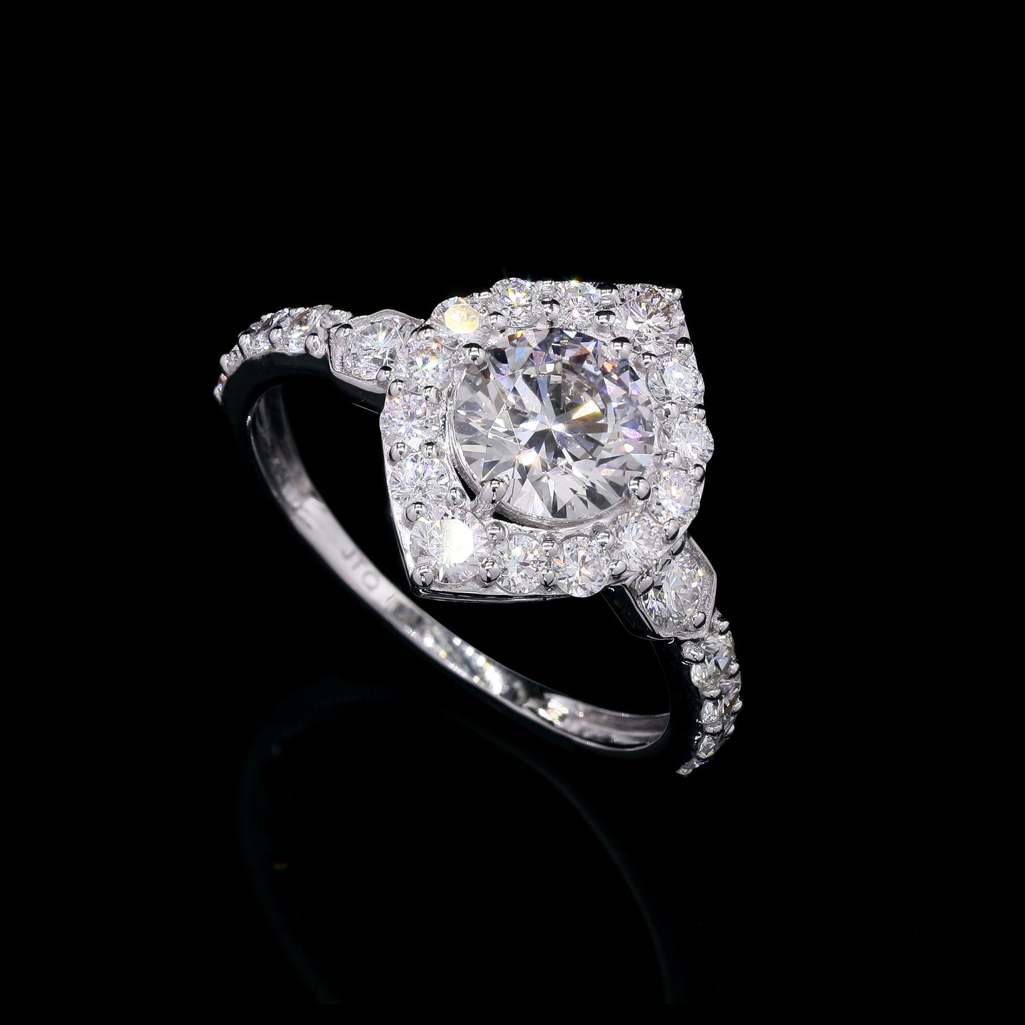 2.11 Carats Lab Grown Diamond 14K Gold Ring
