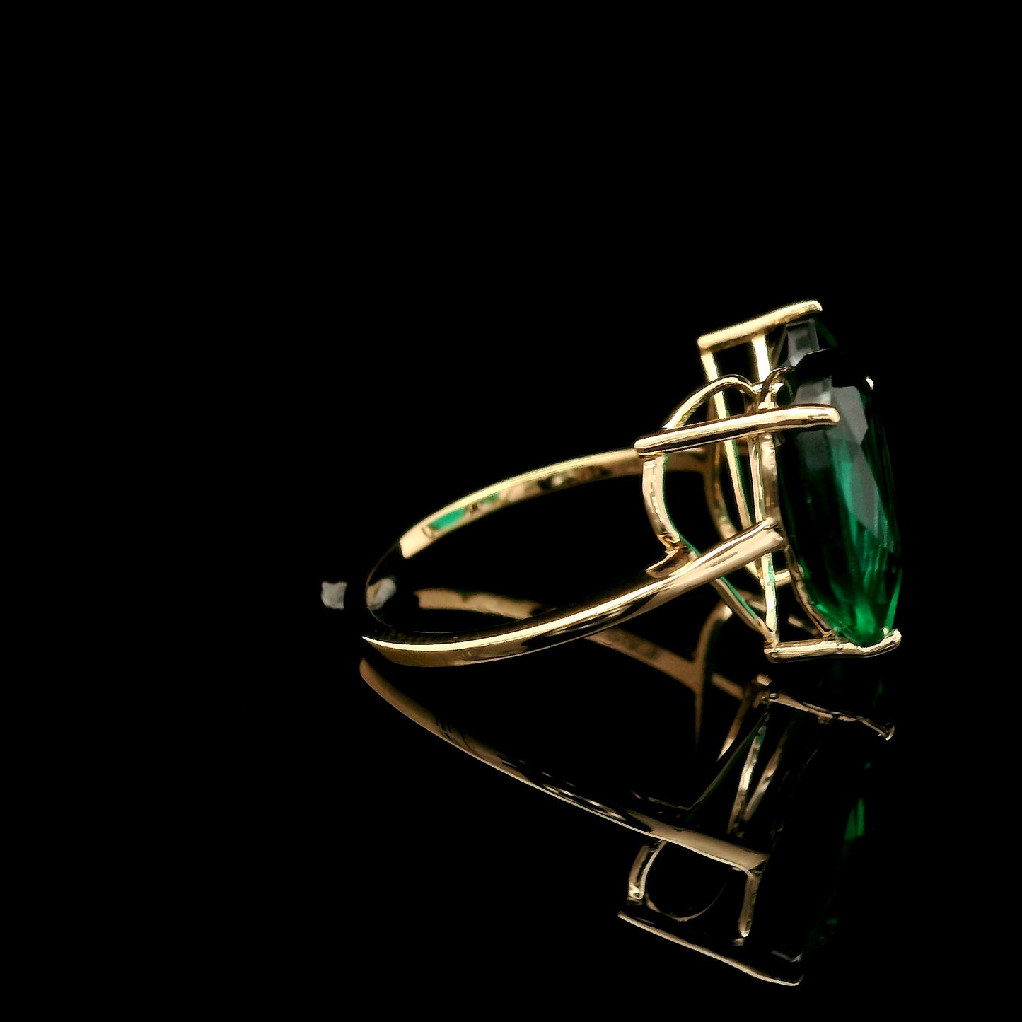 6.20 Ct Pear Mixed Cut Lab Grown Emerald 14K Gold Ring