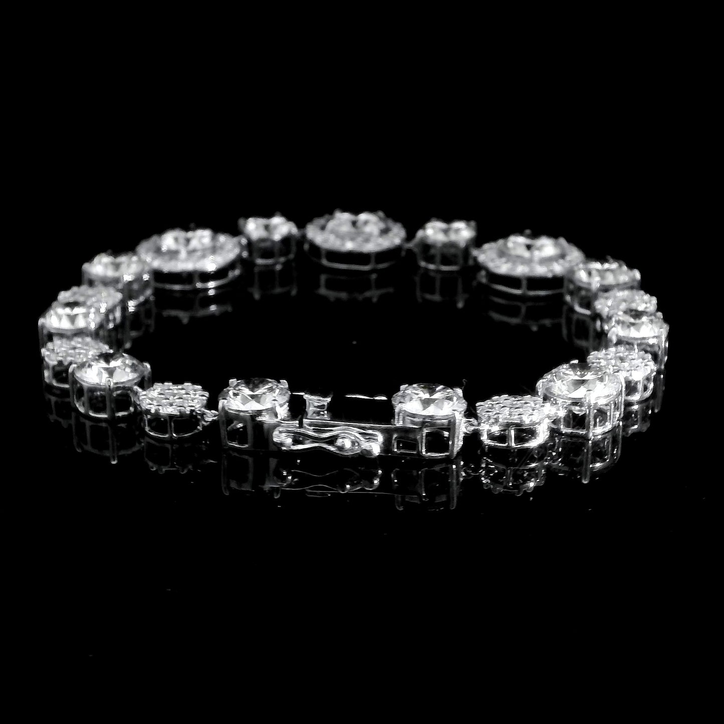 19.93 Ct Round Lab Grown Diamond 14K Gold Bracelet