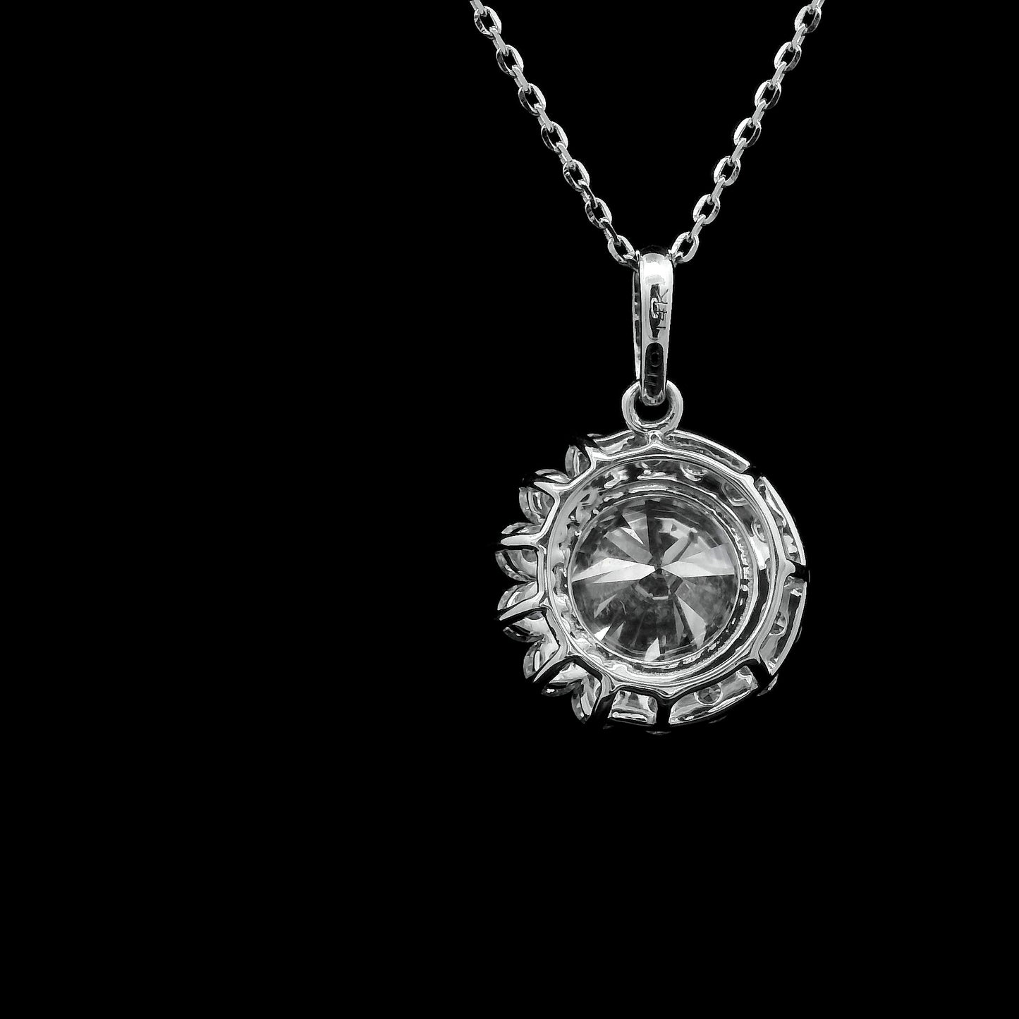 2.19 Carats Lab Grown Diamond 14K Gold Pendant