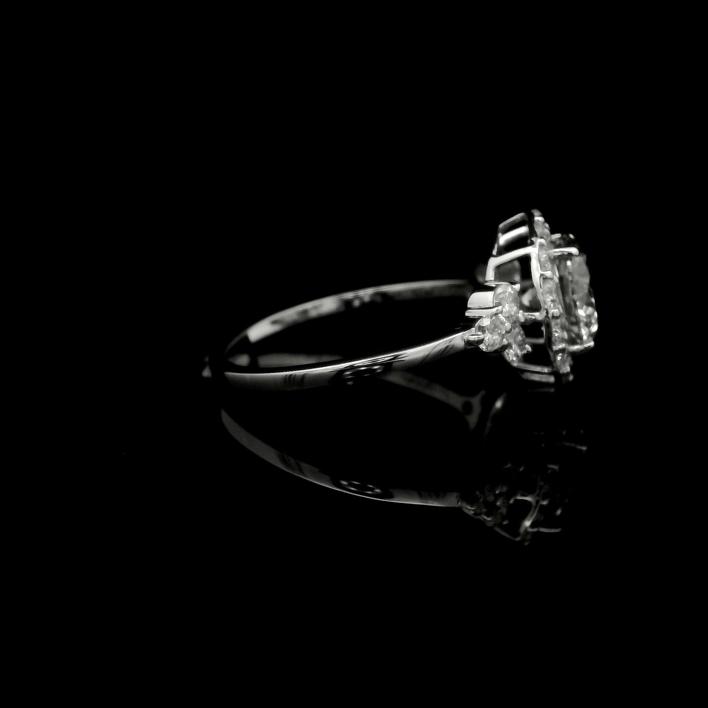 2.01 Carats Lab Grown Diamond 14K Gold Ring