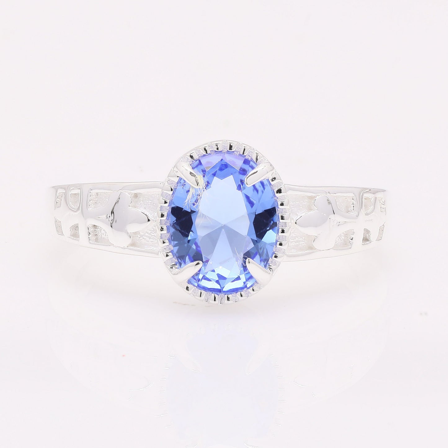 1.46 Ct Oval Created Tanzanite 925 Silver Ring