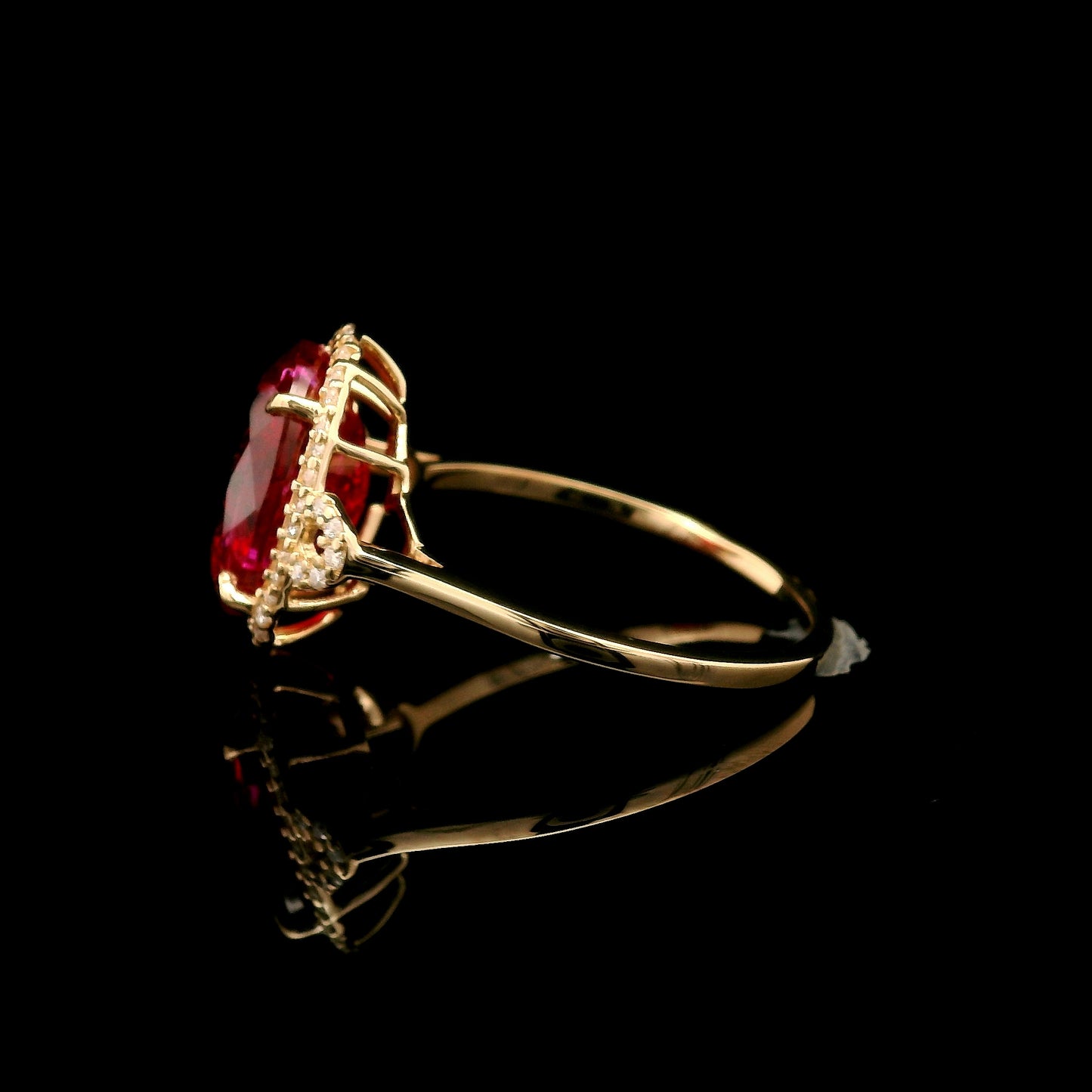 4.90 Ct Oval Mixed Cut Lab Grown Ruby 14K Gold Ring