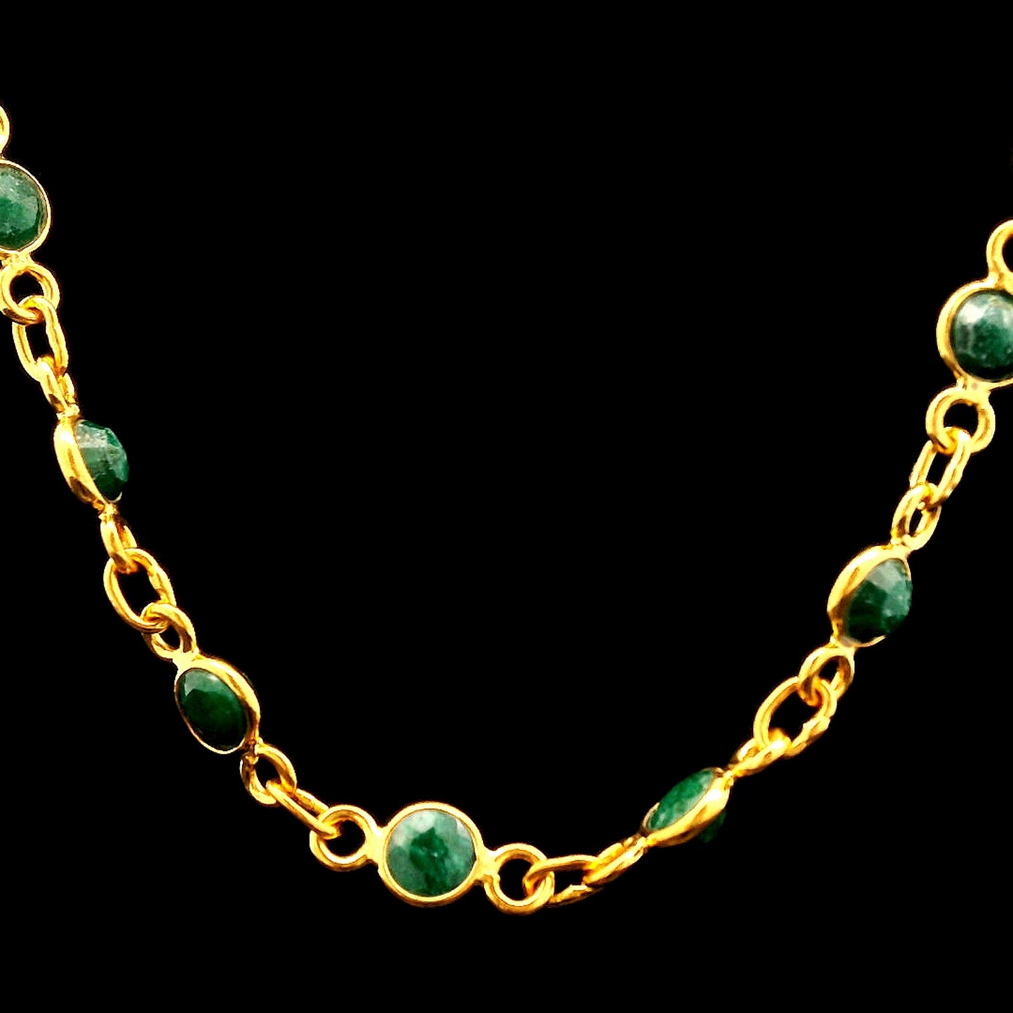 15.57 Ct Round Dyed Emerald 925 Sterling Silver Necklace