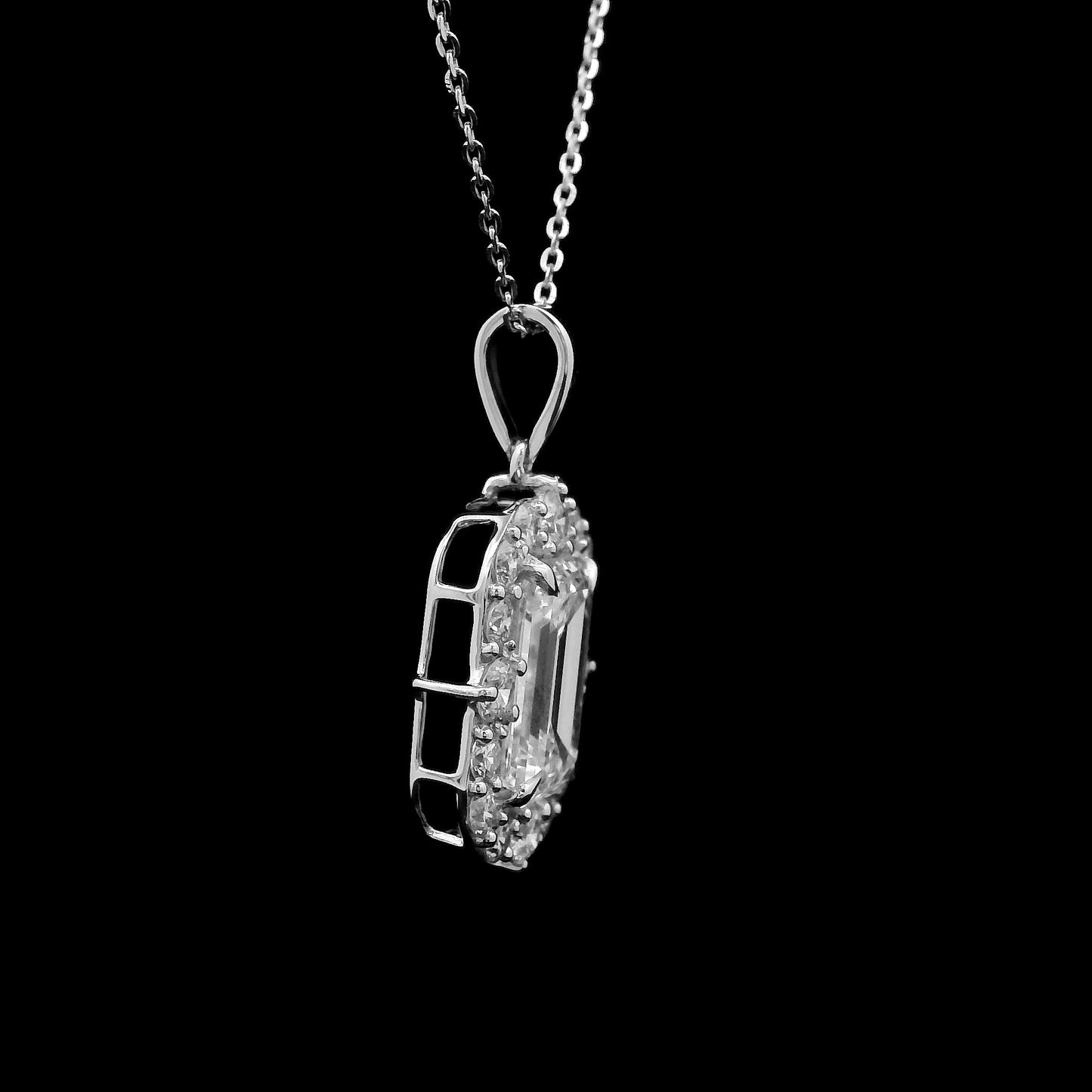 3.51 Carats Lab Grown Diamond 14K Gold Pendant