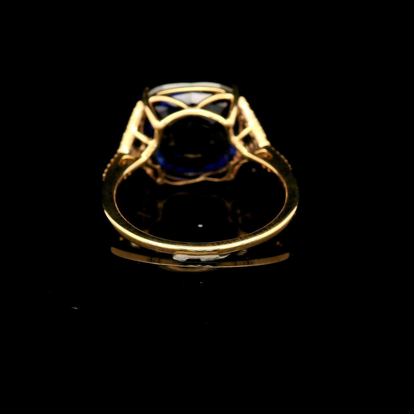 10.00 Ct Cushion Lab Grown Sapphire 14K Gold Ring