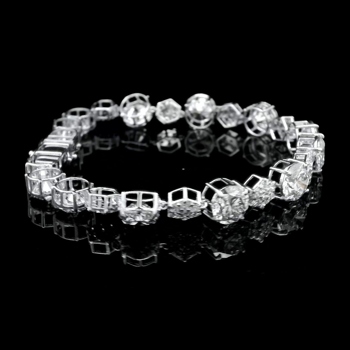 20.69 Ct Round Lab Grown Diamond 14K Gold Bracelet