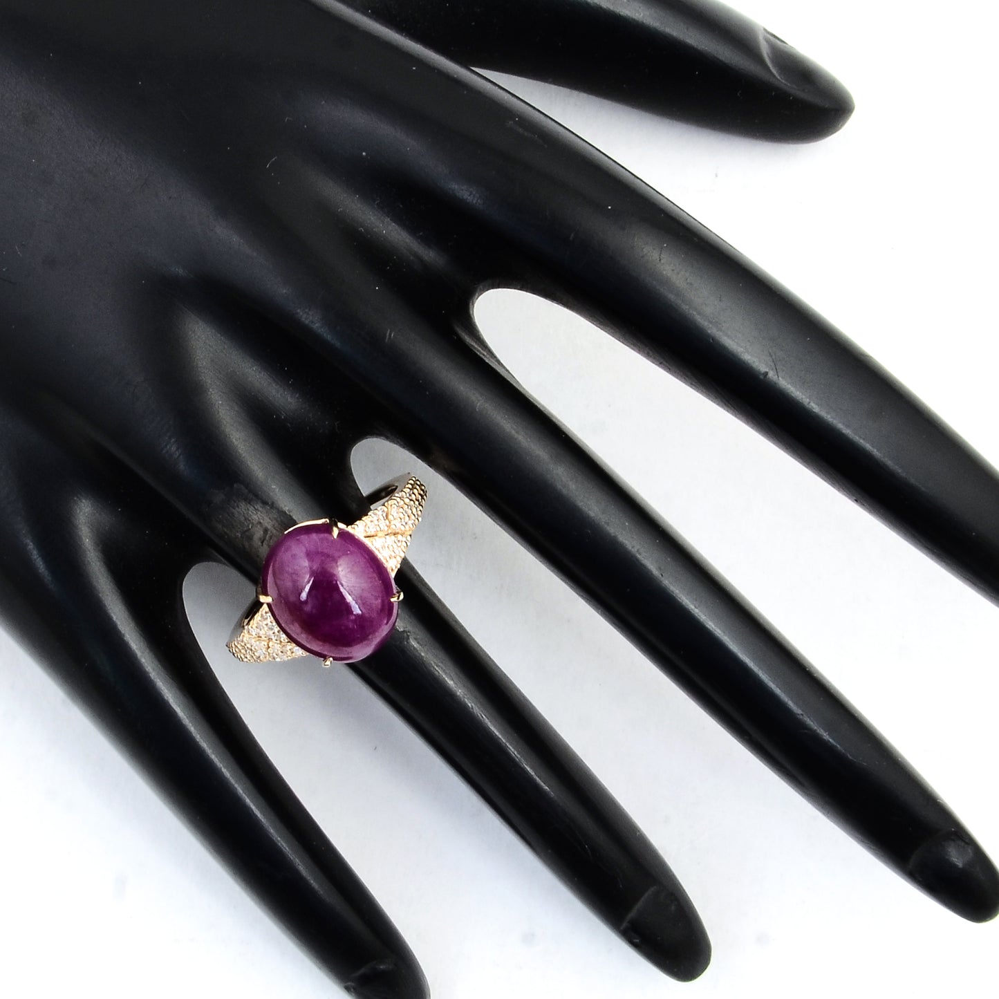 8.29 Ct Oval Cabochon Natural Corundum Ruby 14K Gold Ring