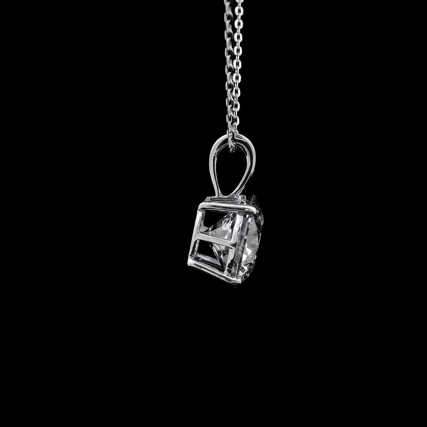 2.81 Carats Lab Grown Diamond 14K Gold Pendant