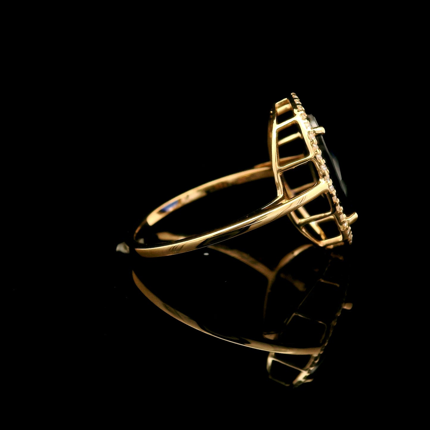 5.44 Ct Oval Mixed Cut Lab Grown Sapphire 14K Gold Ring