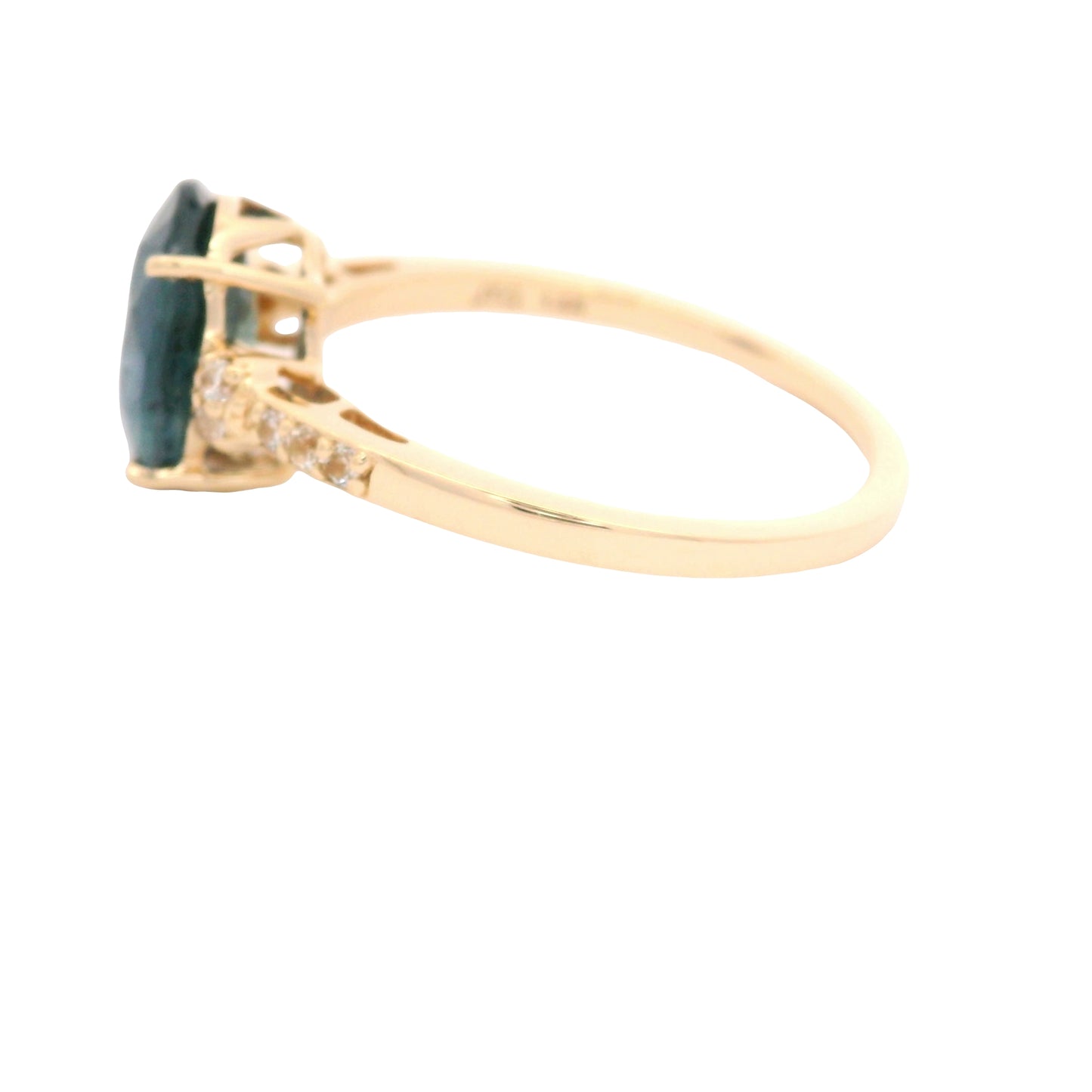 2.74 Ct Oval Sapphire 14K Gold Ring